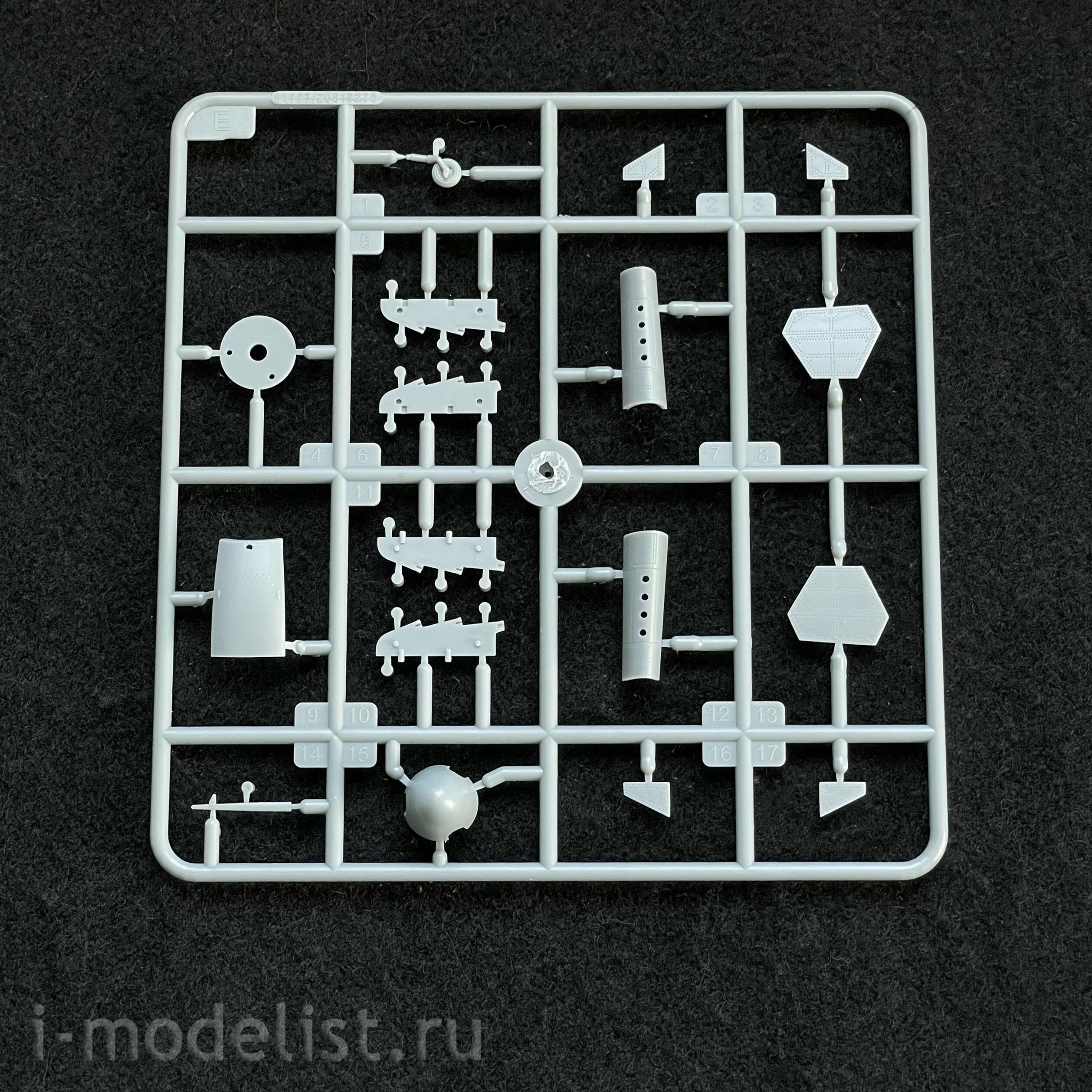 81777 HobbyBoss 1/48 Hurricane Mk. 1 Fighter