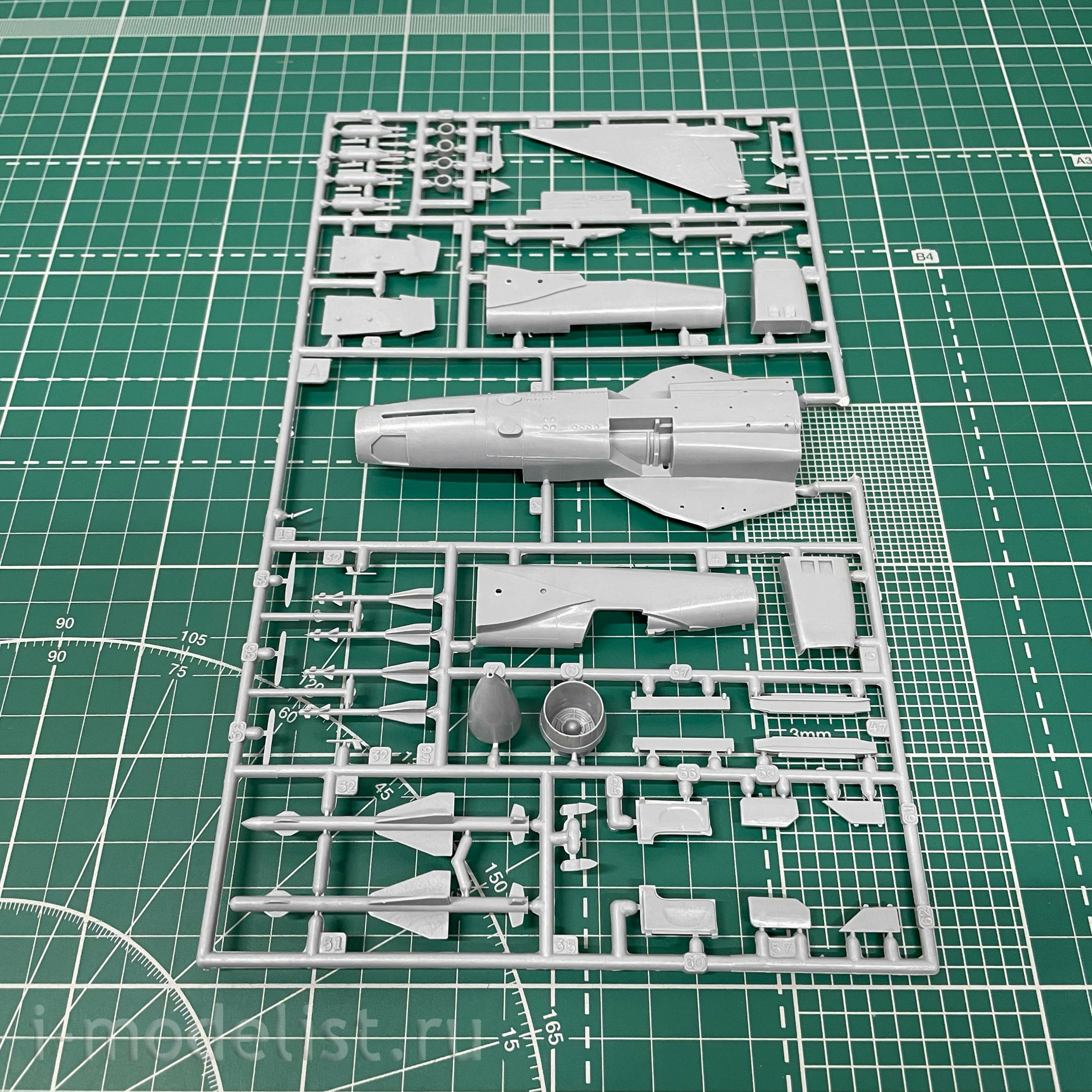7218 1/72 Zvezda MiG-23MLD