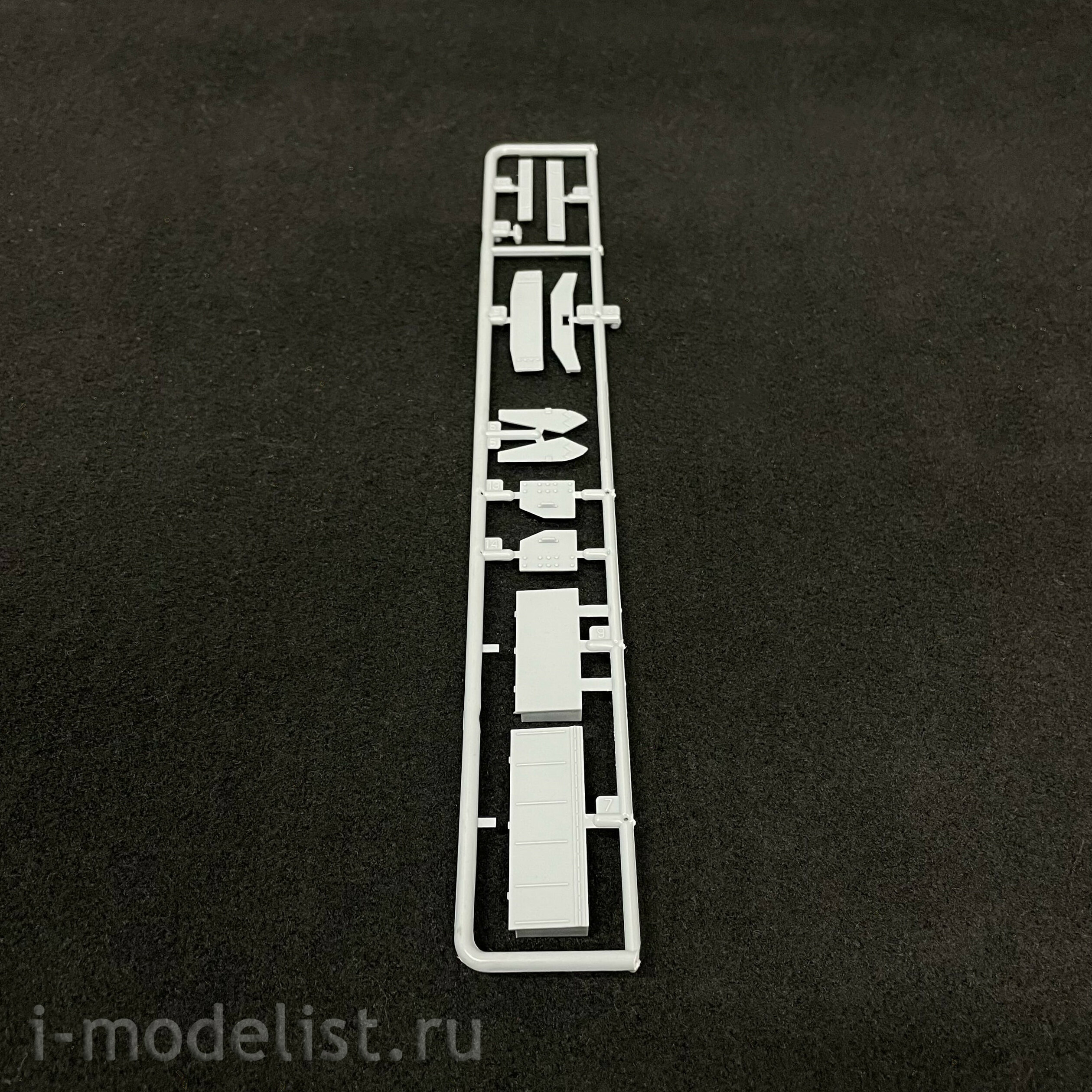 3553 Maket 1/35 English tank Valentine Xi