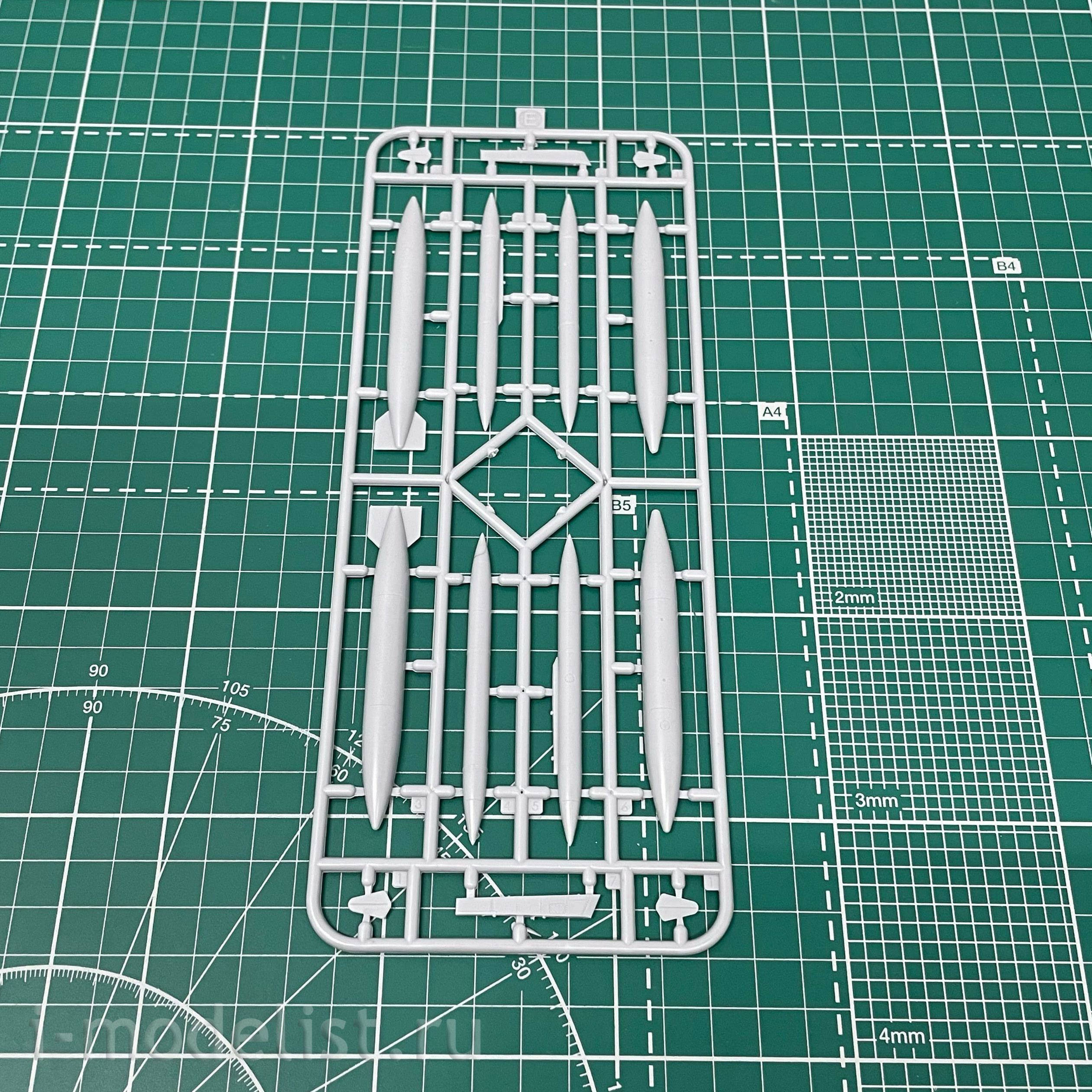 72064 ModelSvit 1/72 Mirage IIIO Fighter