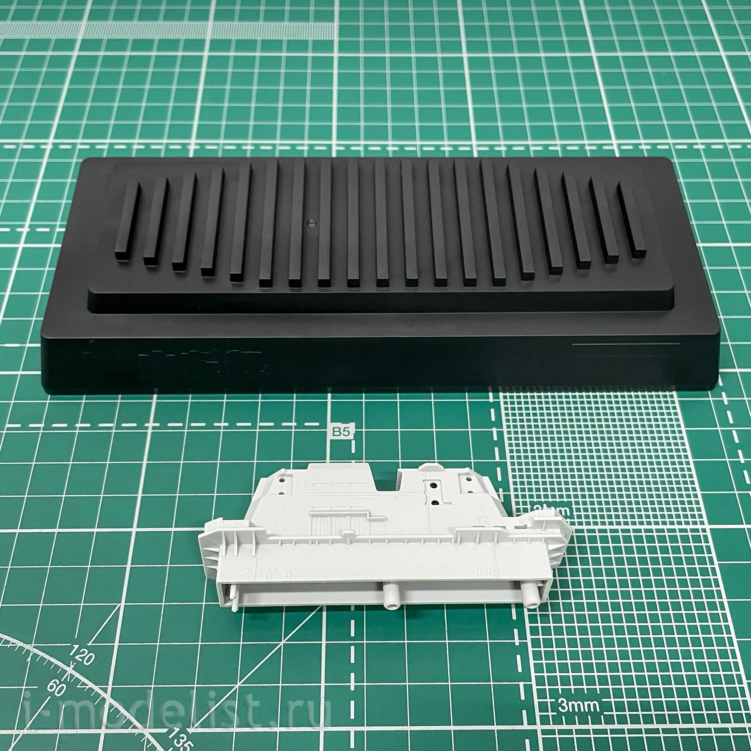 PS-006s Meng 1/700 Aircraft Carrier PLA Navy Shandong (painted)