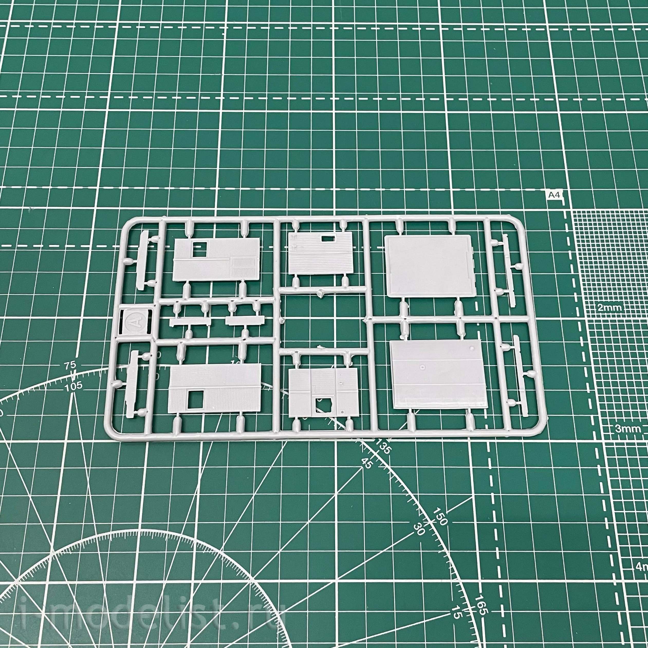 72003 Zebrano 1/72 Soviet Aviation radio station RSB-F