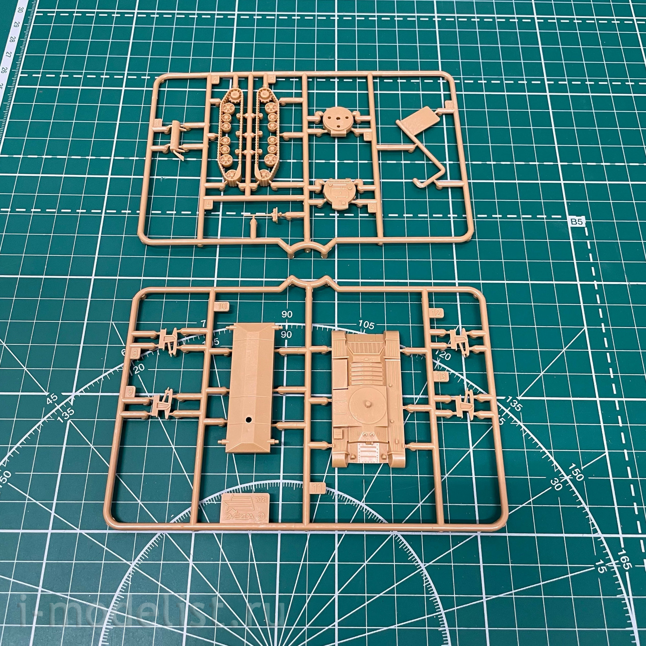 6280 Zvezda 1/100 British infantry tank 