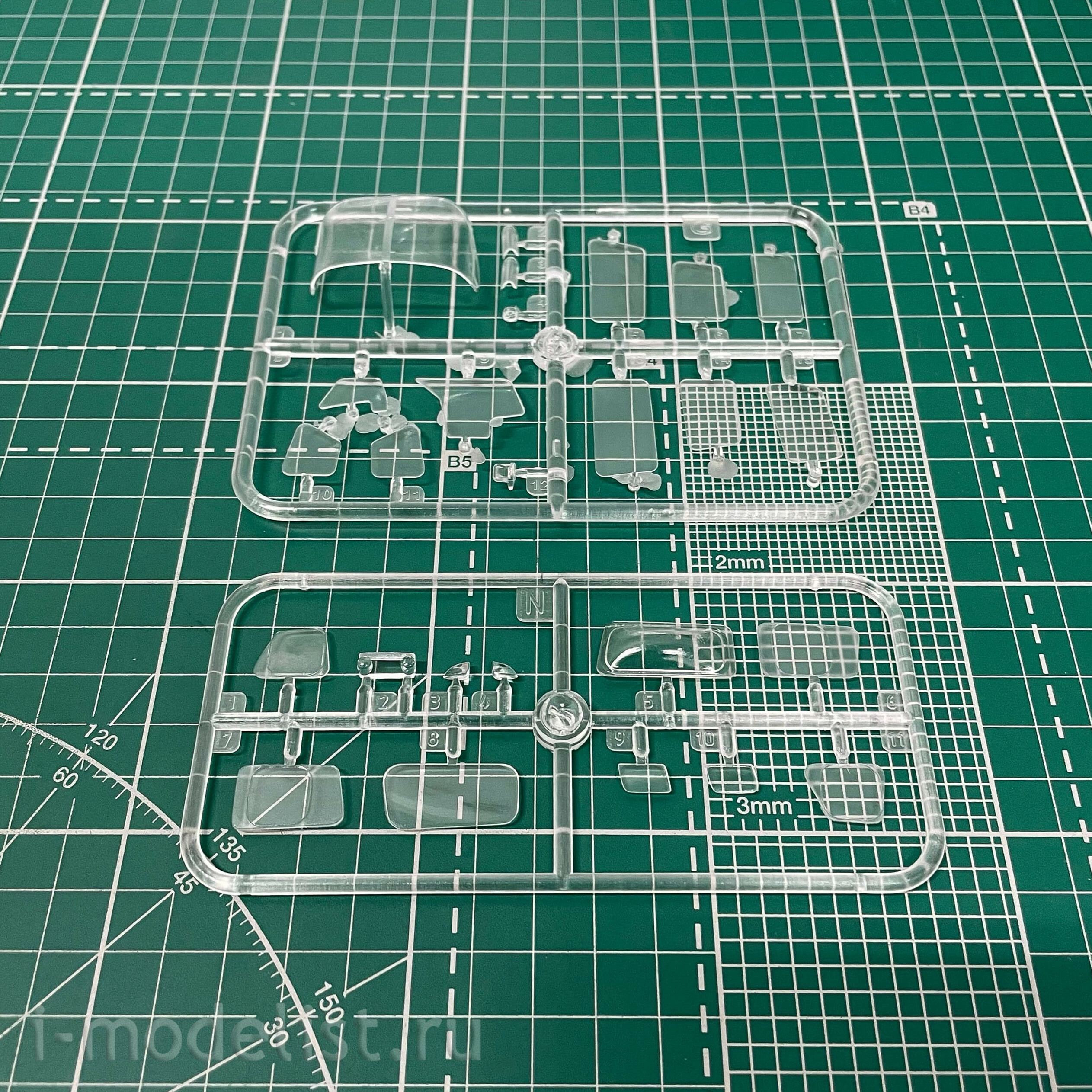 628 Roden 1/32 Aircraft Reims FTB337G LYNX 