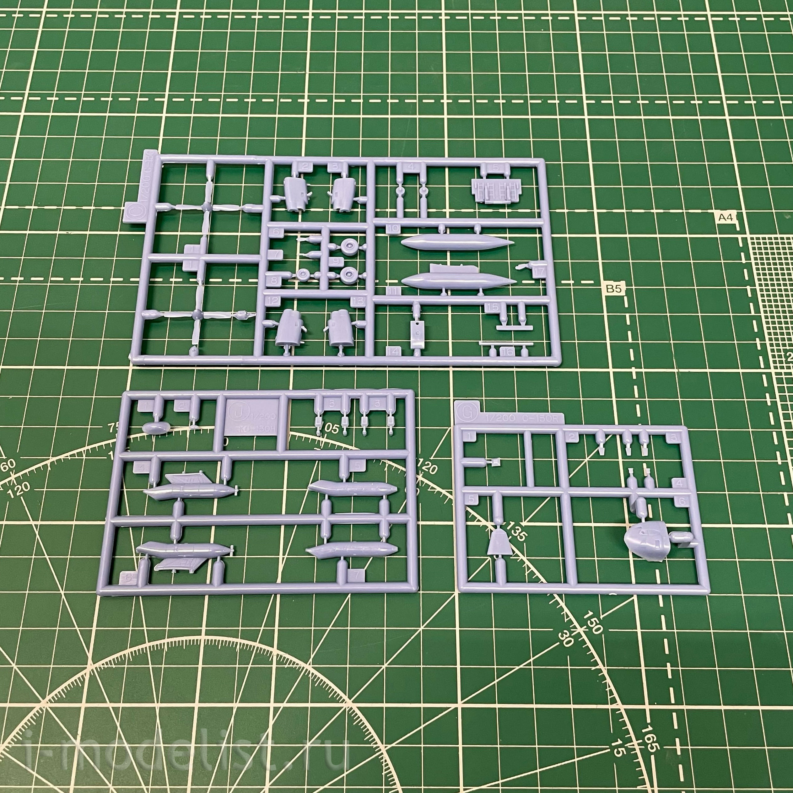 10818 Hasegawa 1/200 KC-130H Hercules 