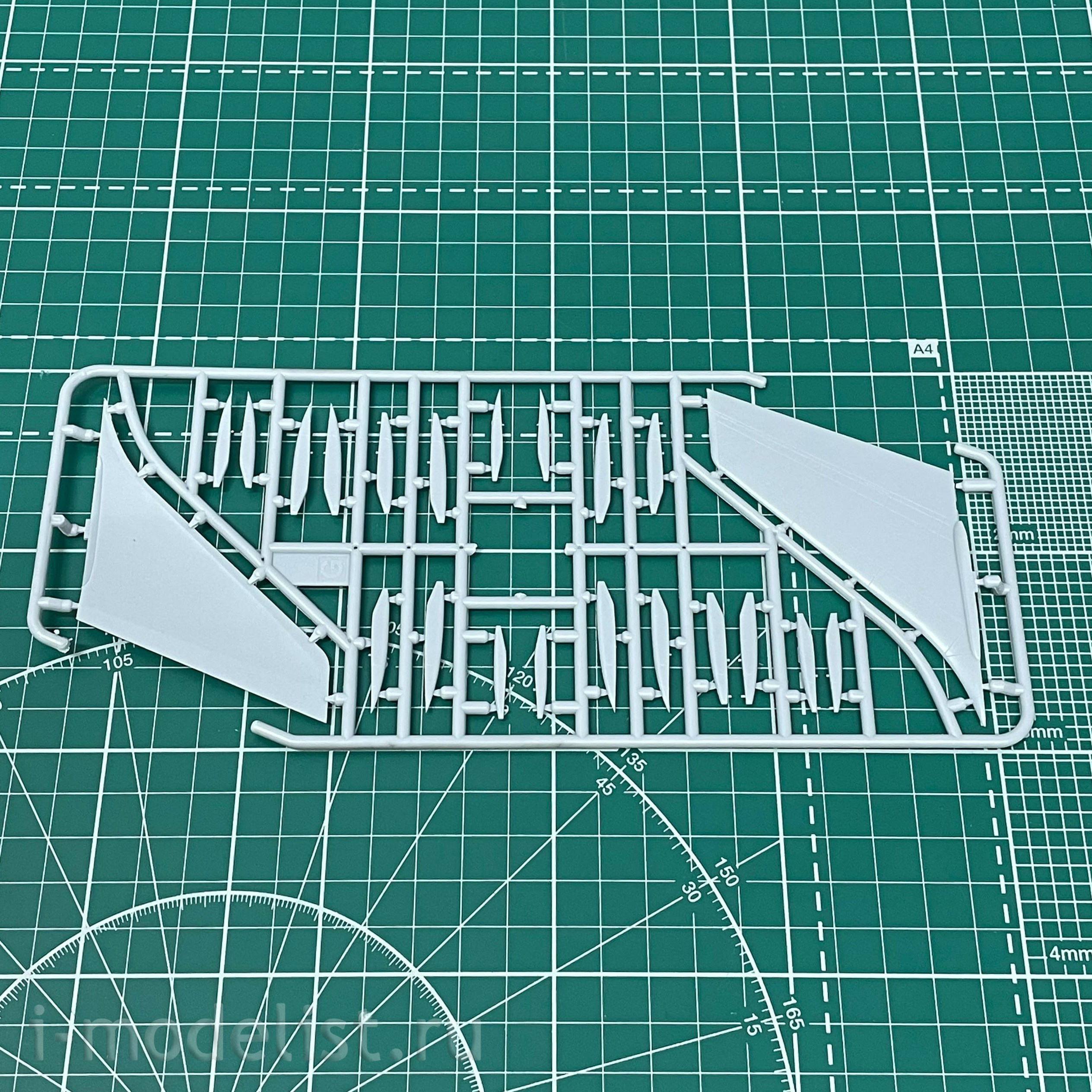 144146 Orient Express 1/144 Airliner A300 B4
