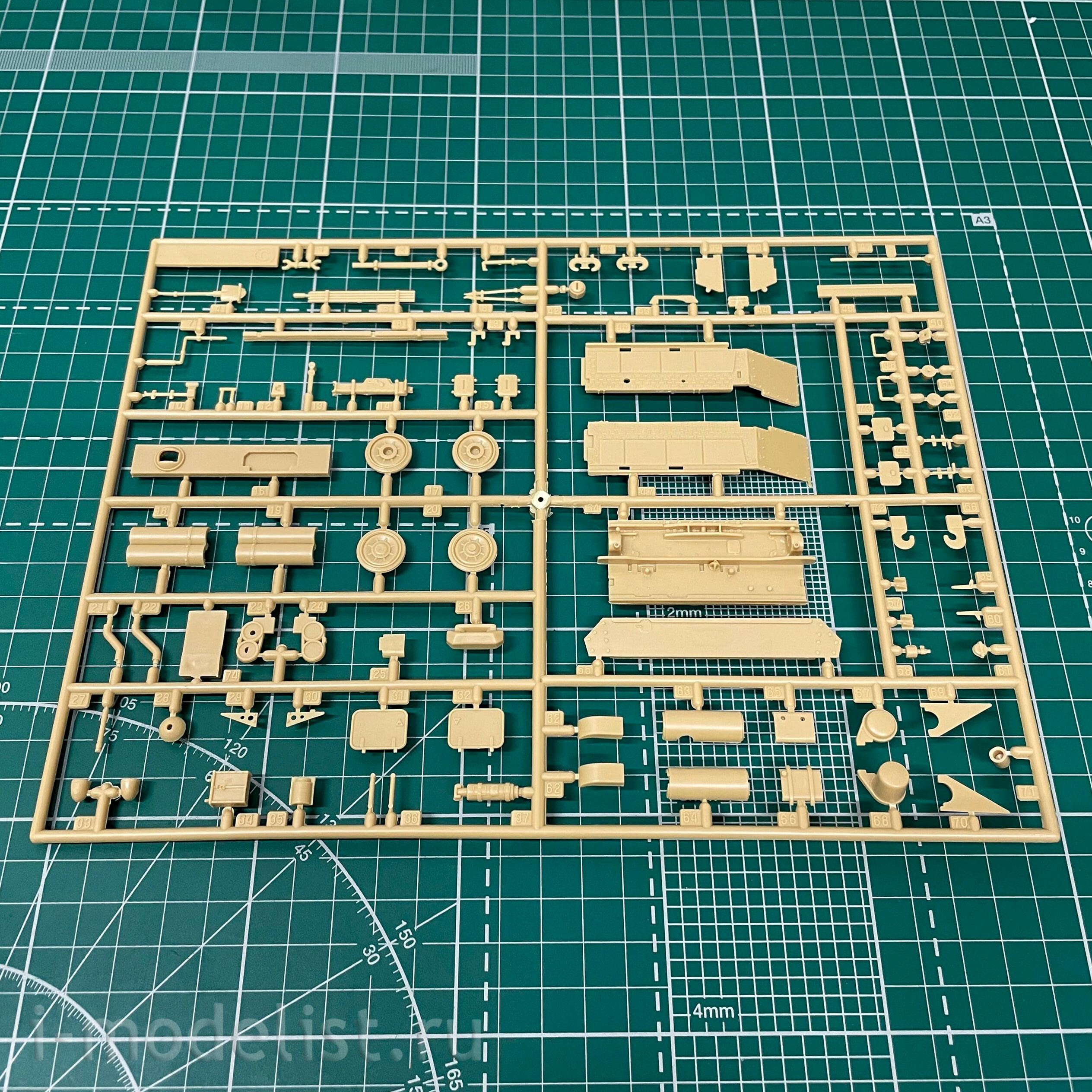 303503 Modeler 1/35 German tank T-IV H