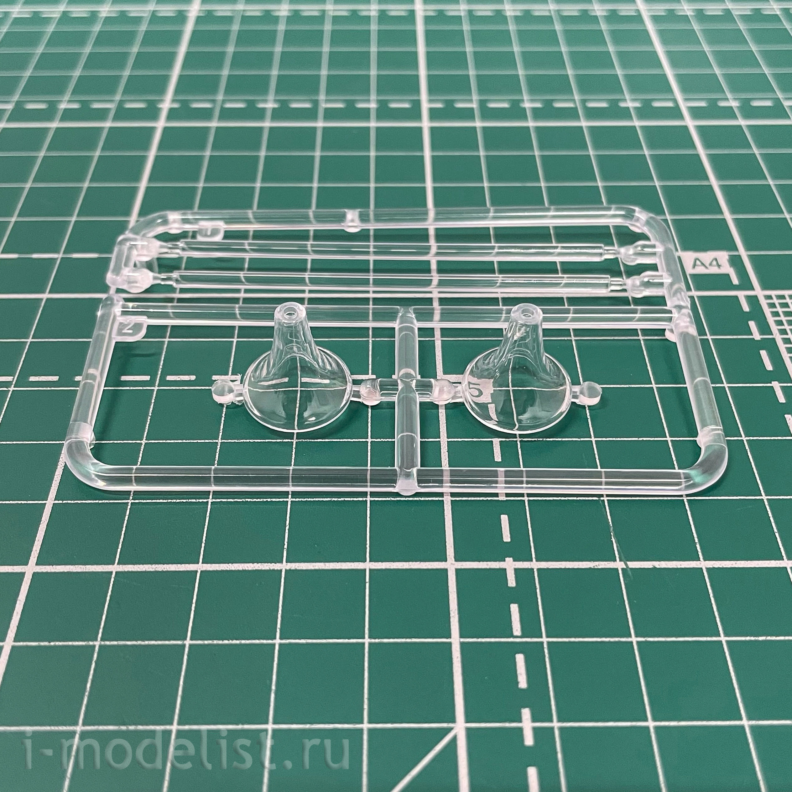 SP-7043 Takom 1/700 Cruiser SMS Derfflinger 1916 + cruiser SMS Lützow 1916 + Zeppelin Q-class airship