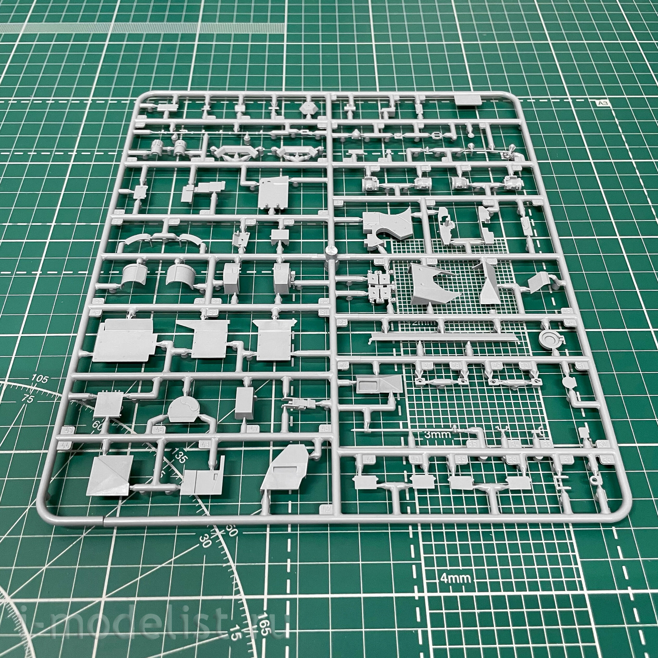 3670 Zvezda 1/35 Russian tank T-14 