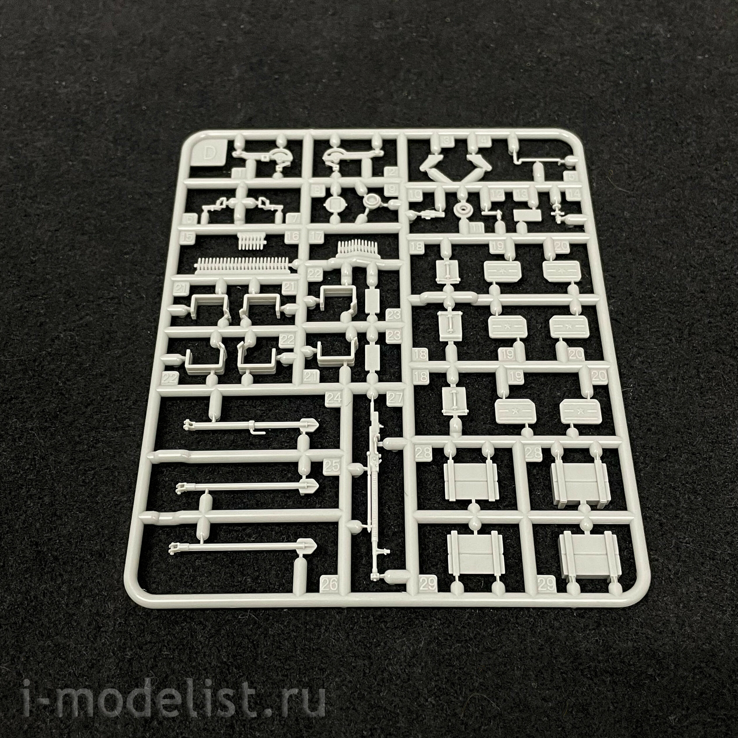 AK35002 AK Interactive 1/35 SUV FJ43 PICKUP with DShKM