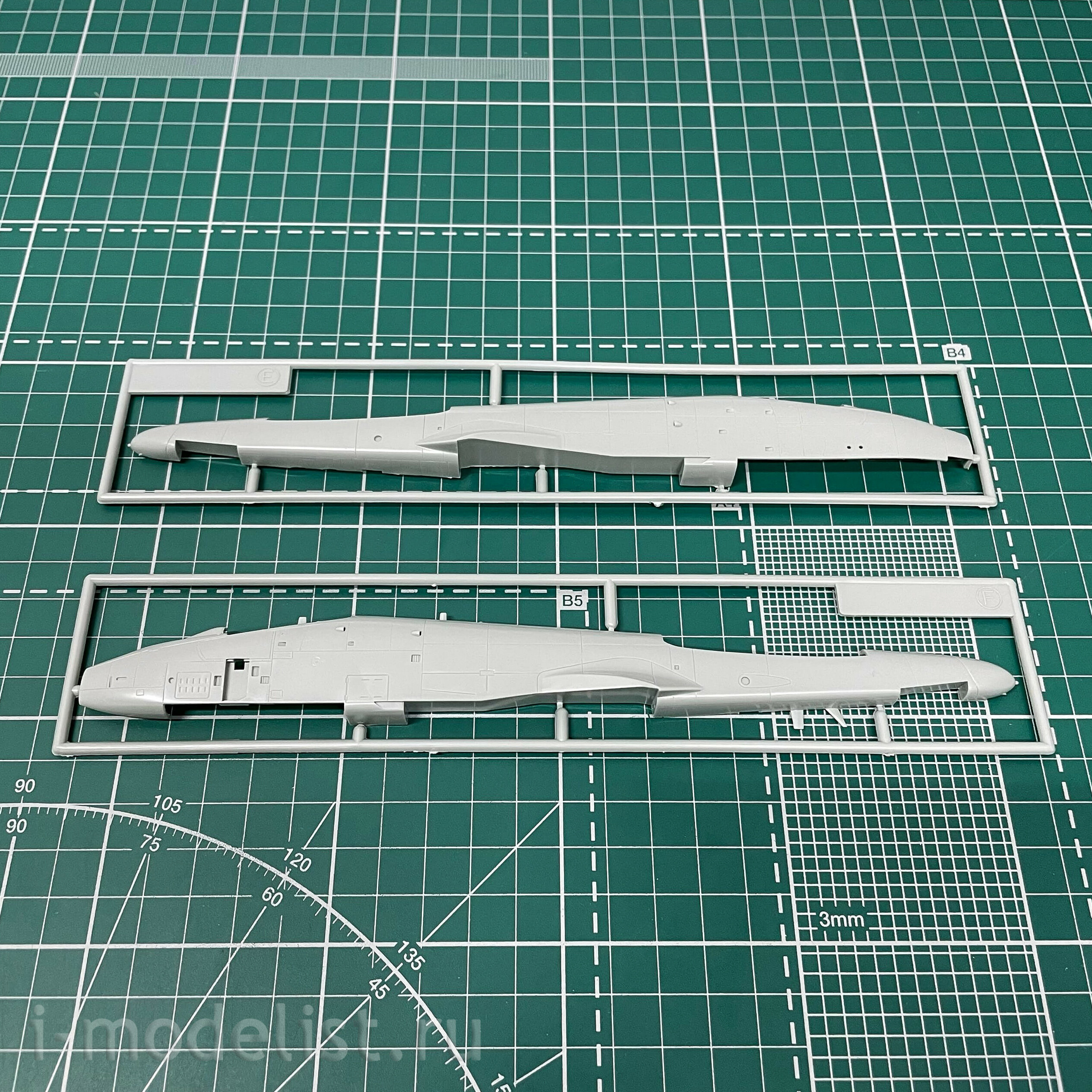 207203 Modeler 1/72 A-10A thunderbolt 2