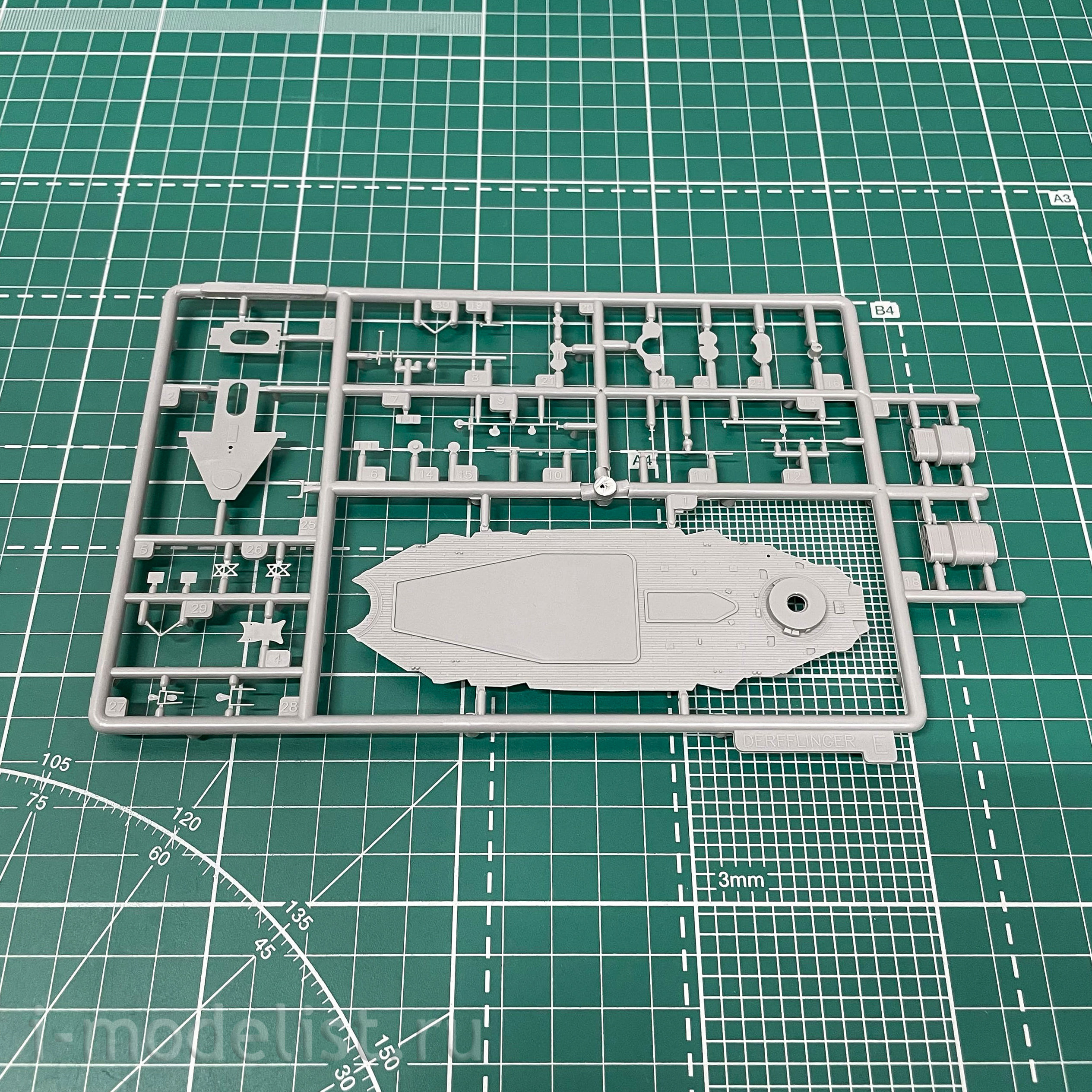 SP-7034 Takom 1/700 SMS Derfflinger