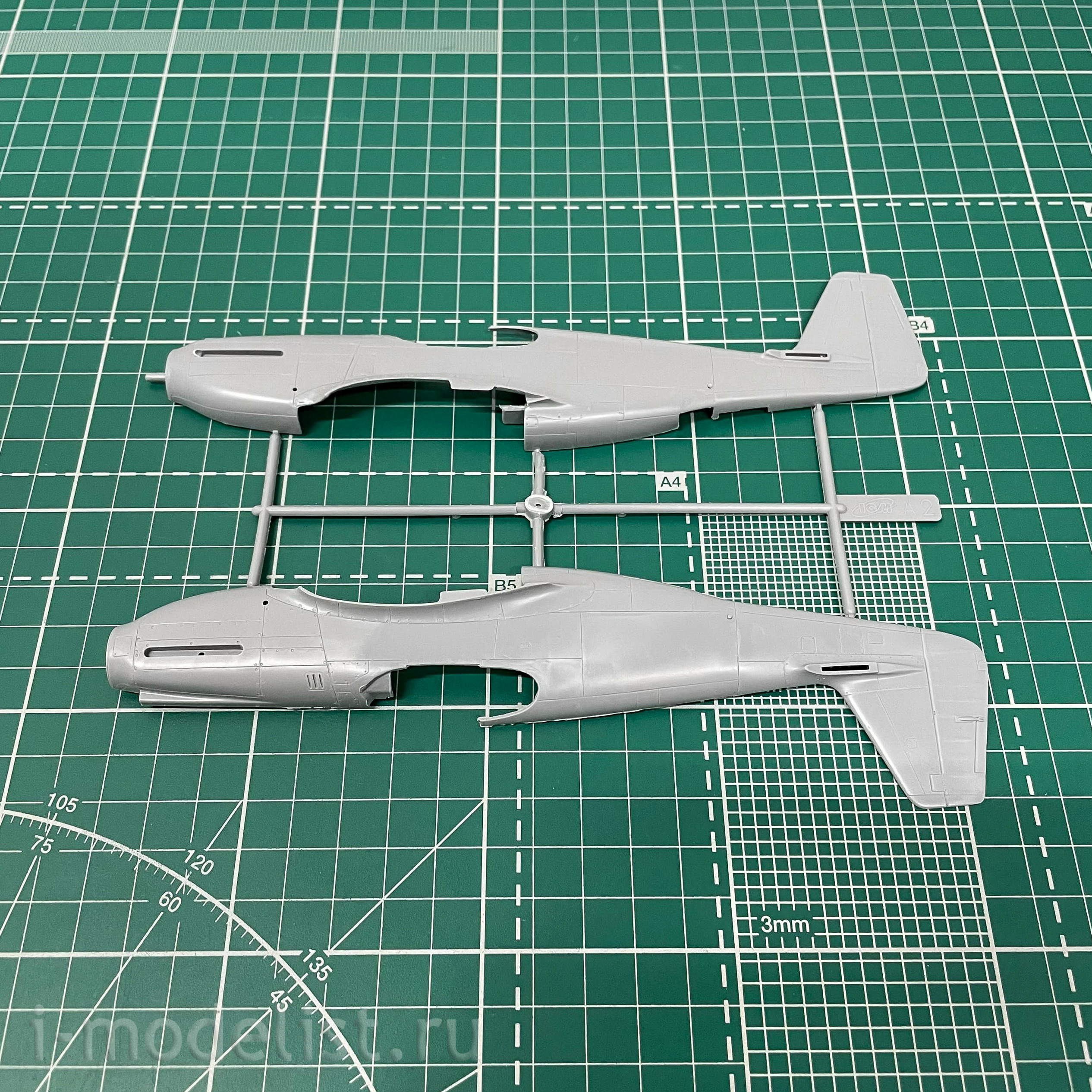 48161 ICM 1/48 Mustang P-51A, US air force.