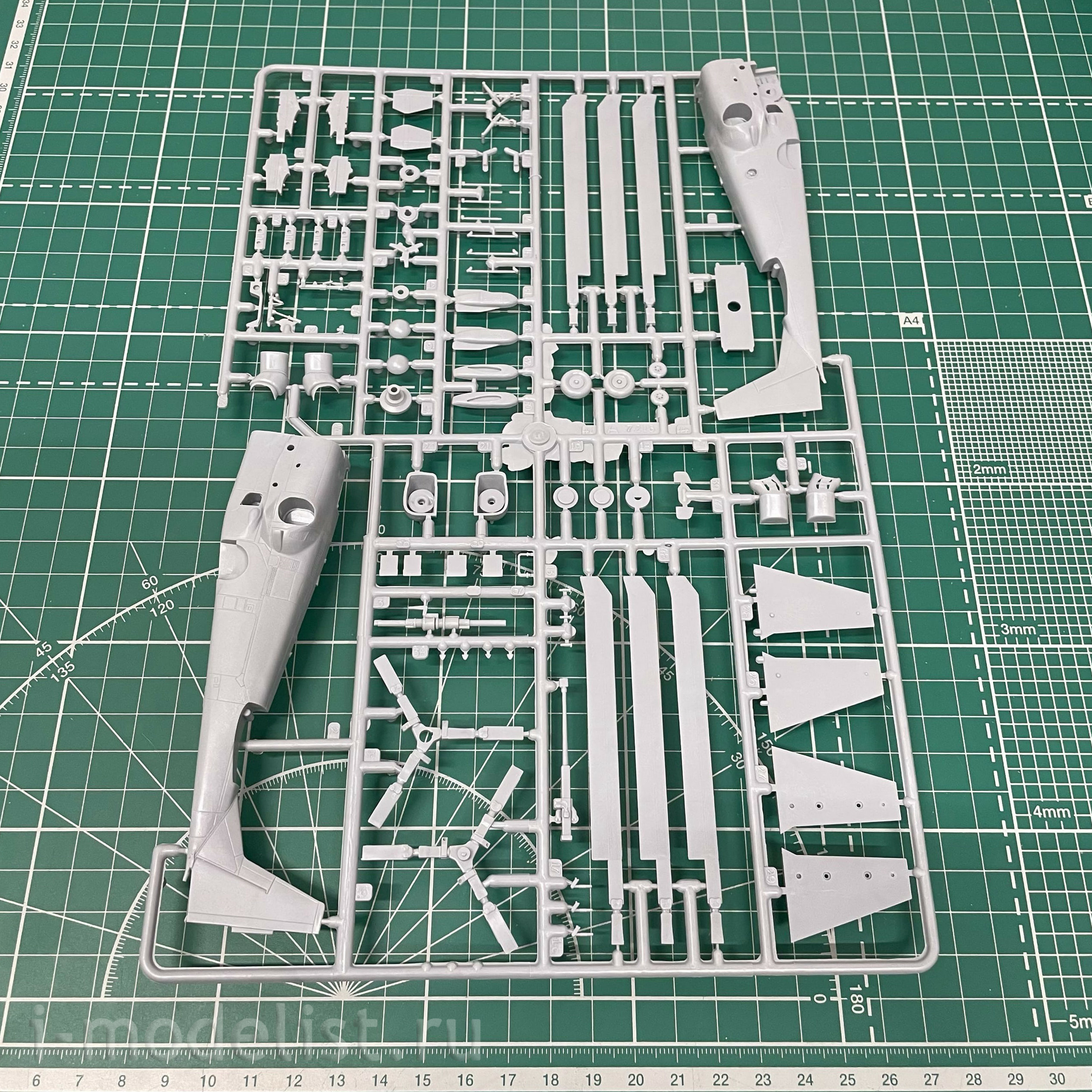 7216 Zvezda 1/72 Black shark Helicopter