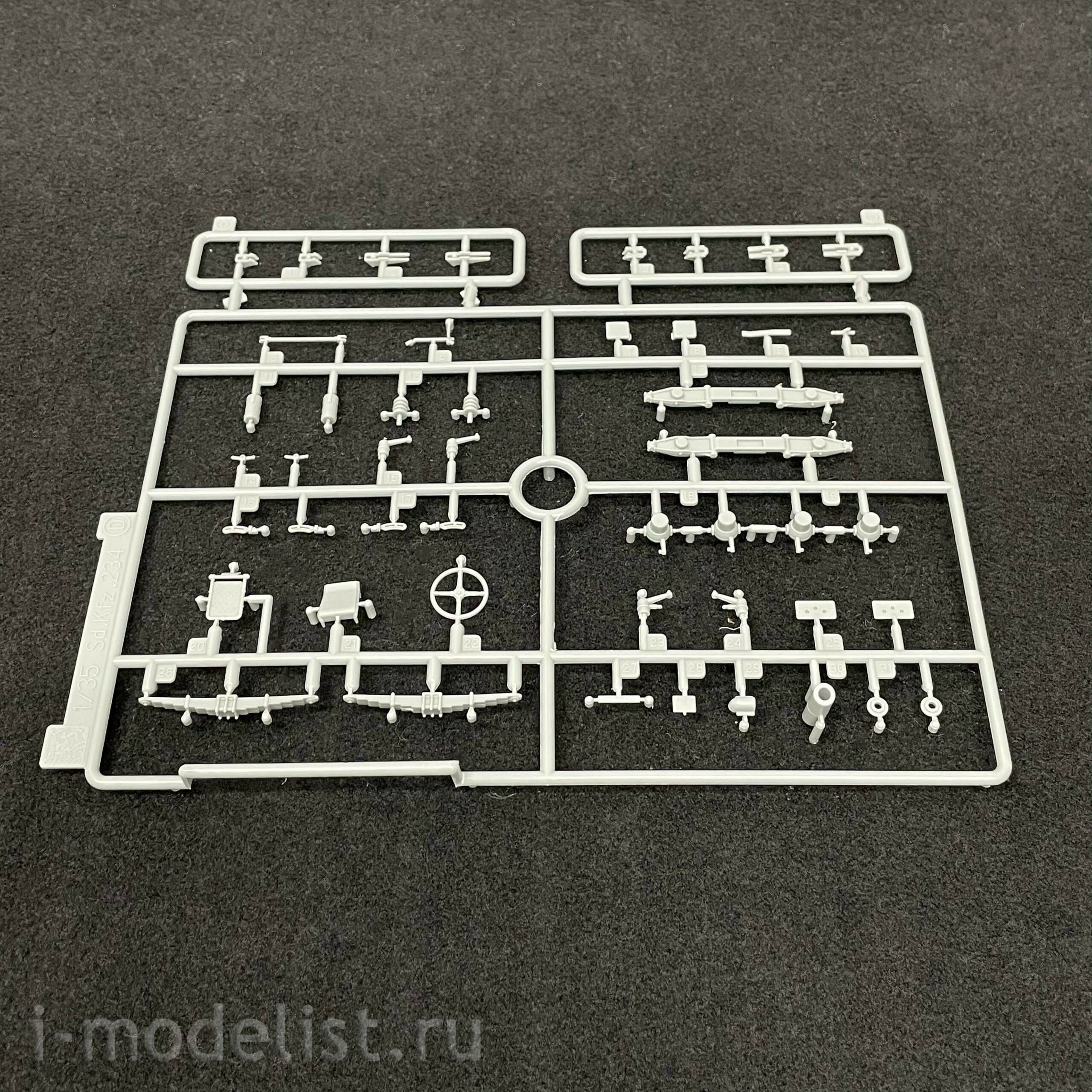 AK35503 AK Interactive 1/35 Armored Car Sd.Kfz. 234/2 PUMA