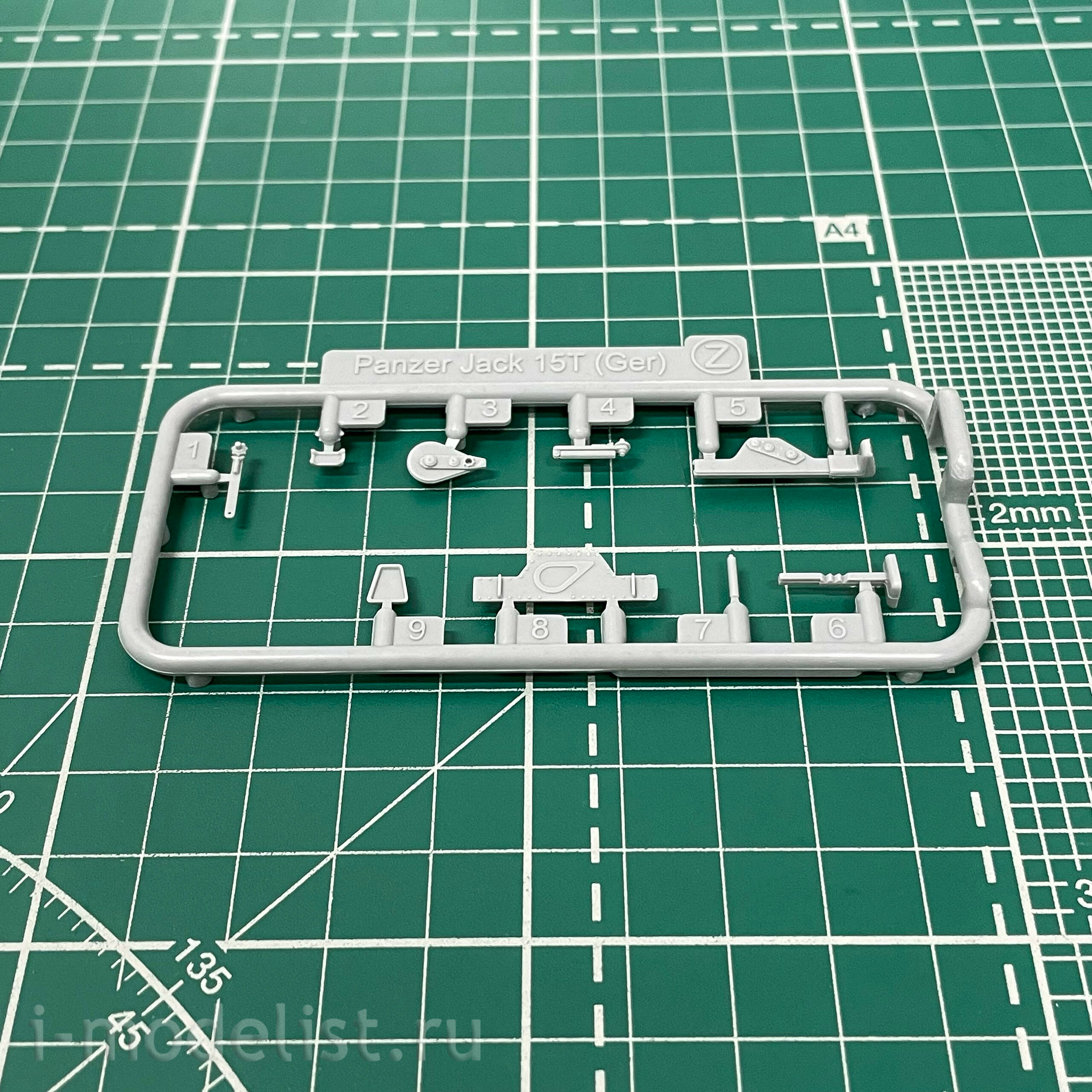 35A019 Amusing Hobby 1/35 Pz.Kpfw.38D