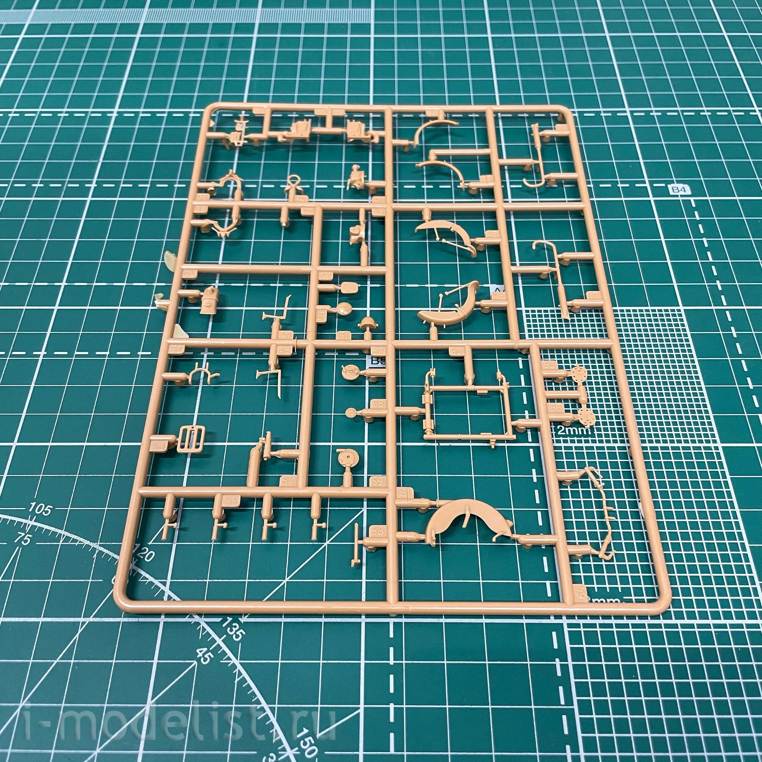 3639 Zvezda 1/35 Soviet motorcycle M-72