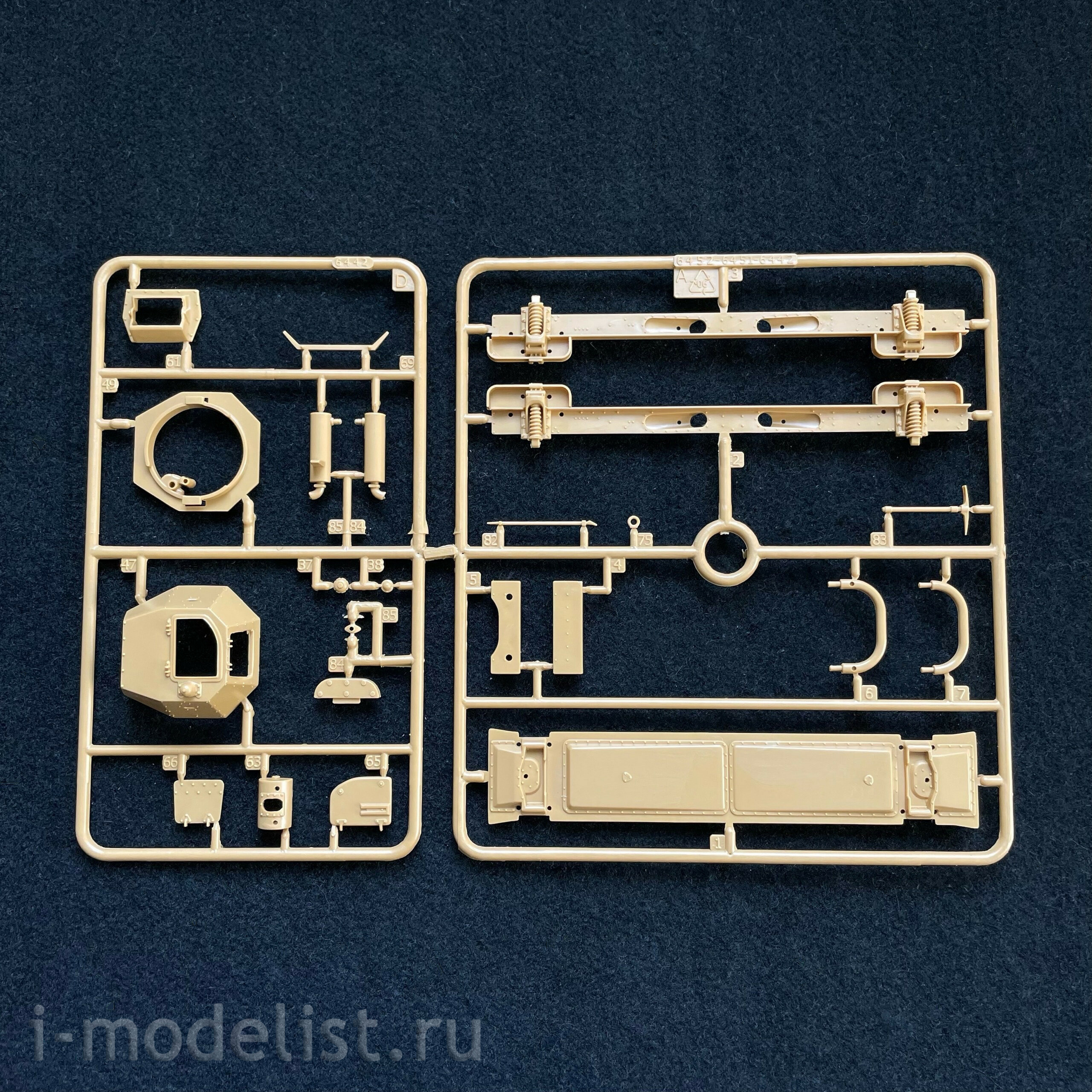6591 Italeri 1/35 Autoblinda AB 41 armored car with Italian infantry Bersaglieri El Alamein