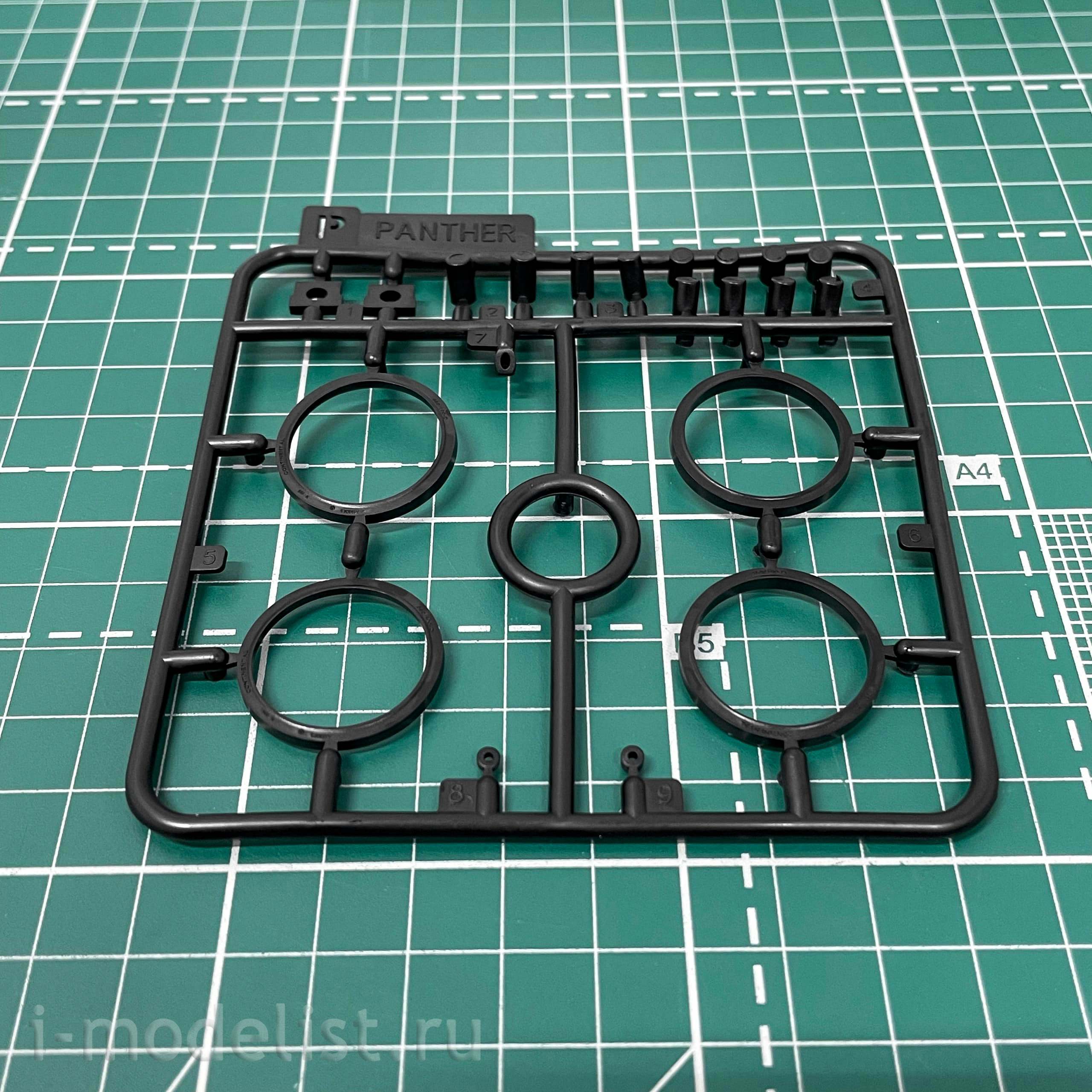 RM-5045 Rye Field Model 1/35 German Medium Tank Sd.Kfz.171 Panther Ausf.F with working tracks and Kw.K 42 L/70 & Kw.K 42 L/100