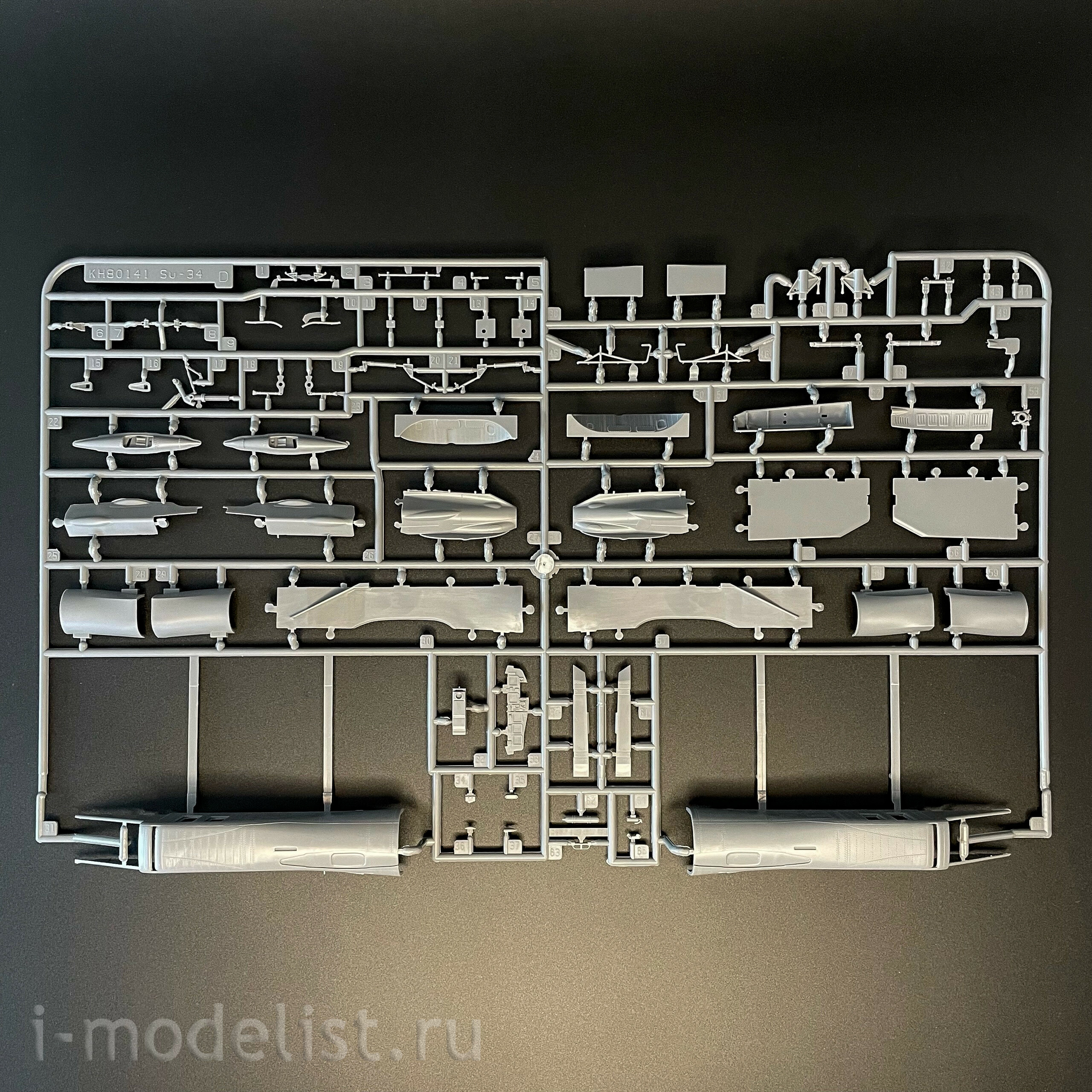 KH80141 Zimi Model 1/48 Российский многофункциональный истребитель-бомбардировщик серии «34»