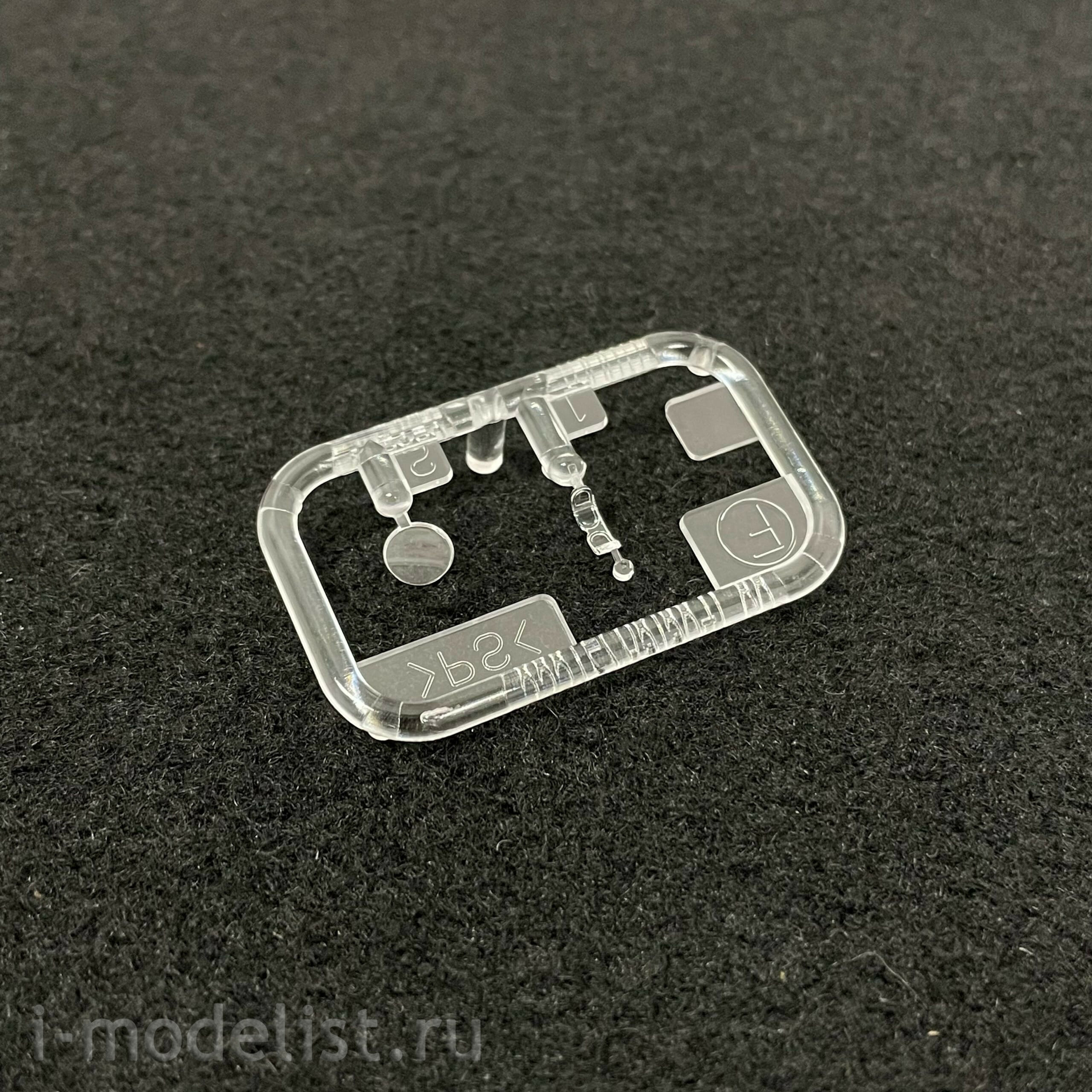 35375 Tamiya 1/35 Soviet heavy tank KV-2, with two figures