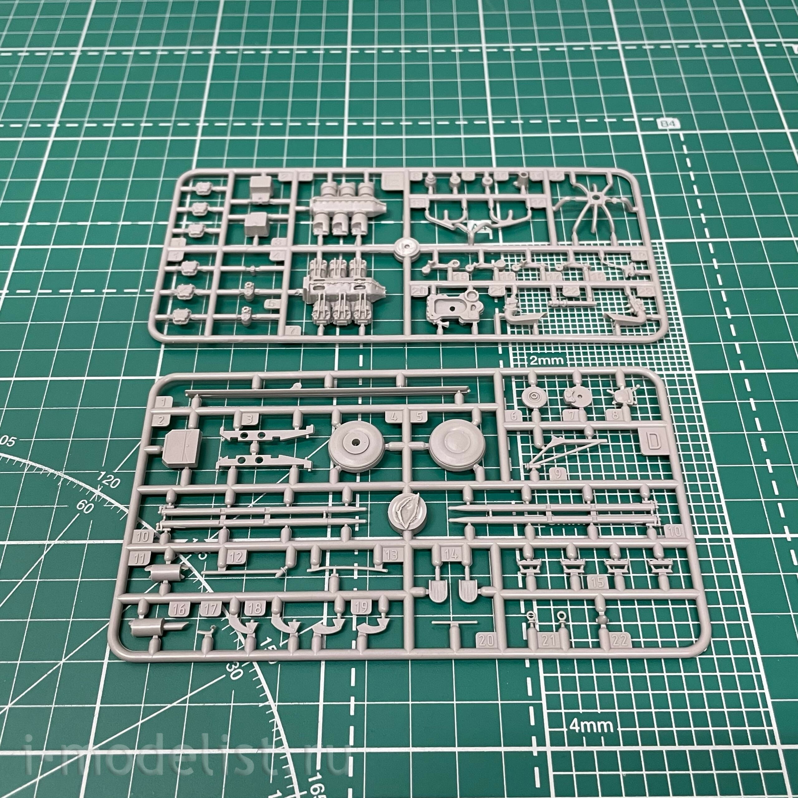 627 Roden 1/32 Aircraft O-1/L-19 Bird Dog 