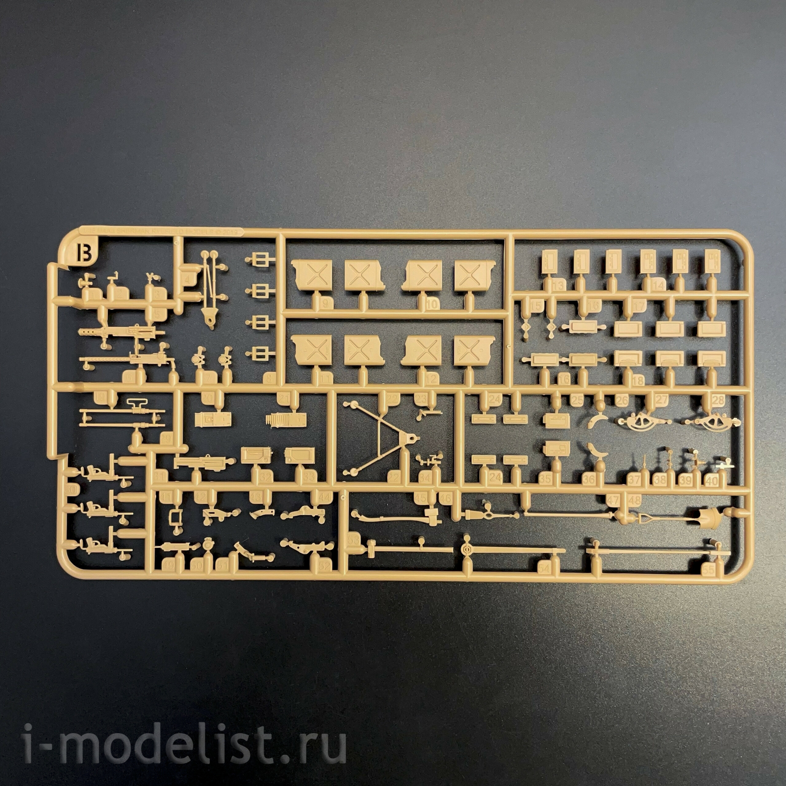 RM-5136 Rye Field Model 1/35 Танк M4A3 Sherman 76W VVSS поздний (UPGRADE-версия с полным интерьером)