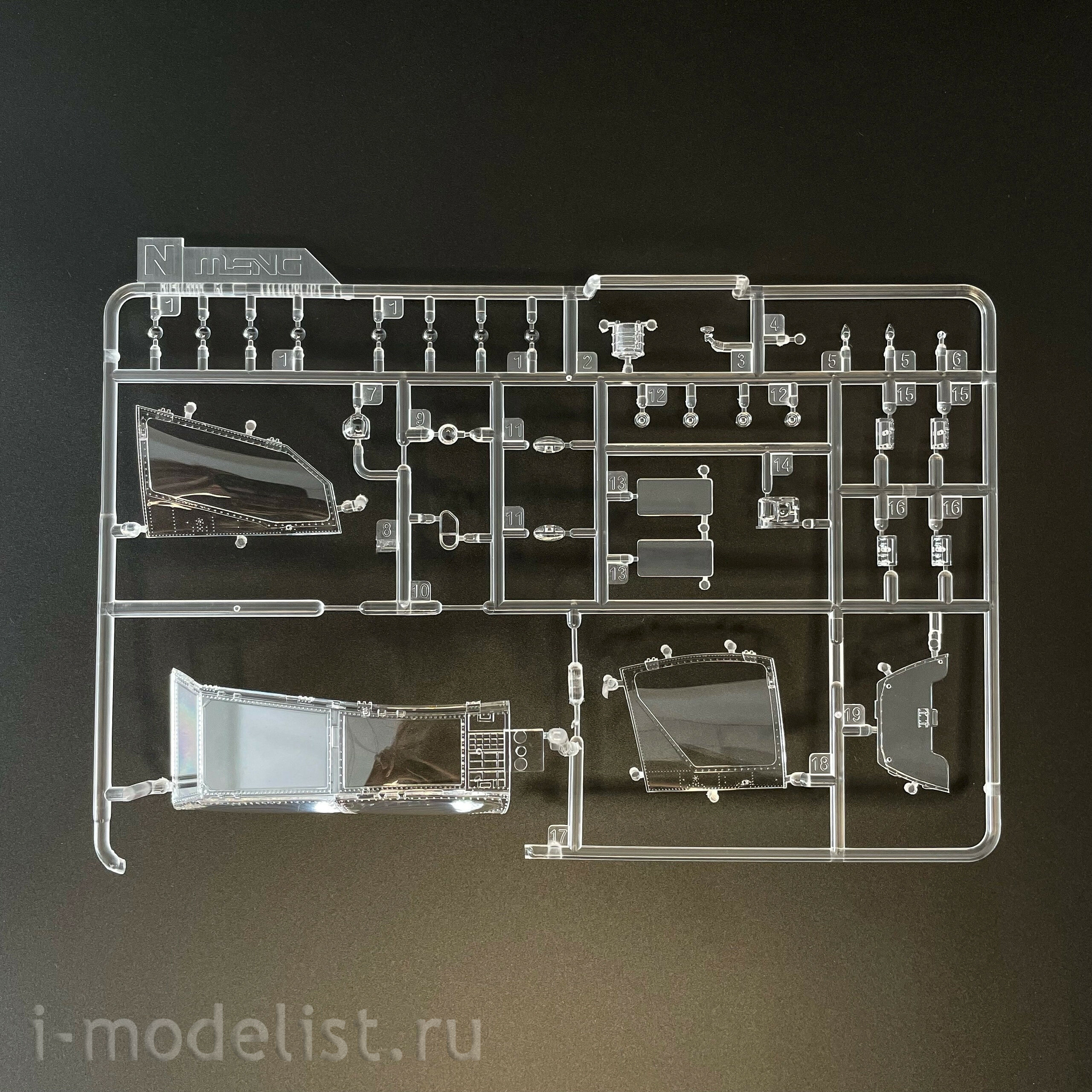 QS-005 Meng 1/35 Ударный вертолёт AH-64D SARAF