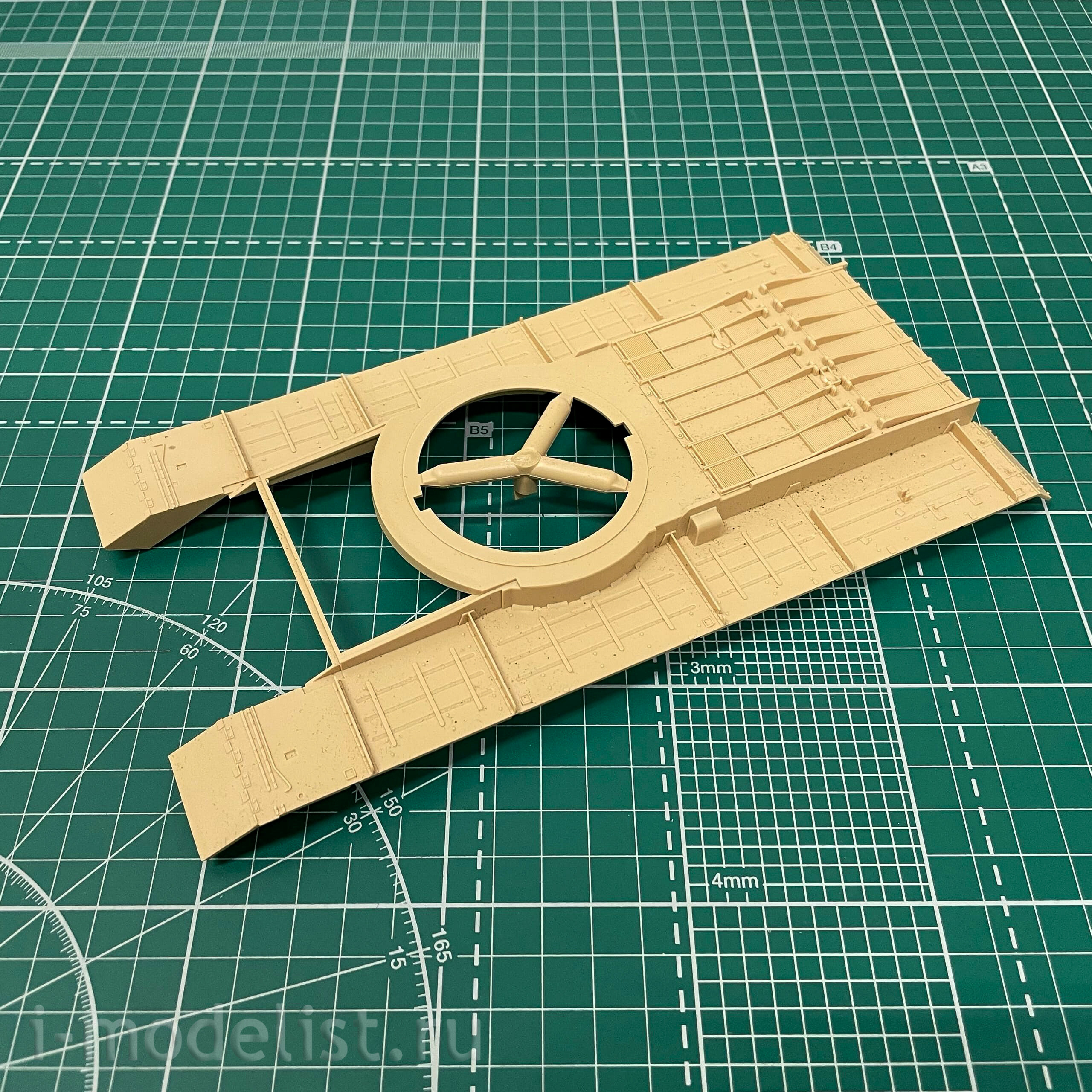 35A013 Amusing Hobby 1/35 Super Conqueror