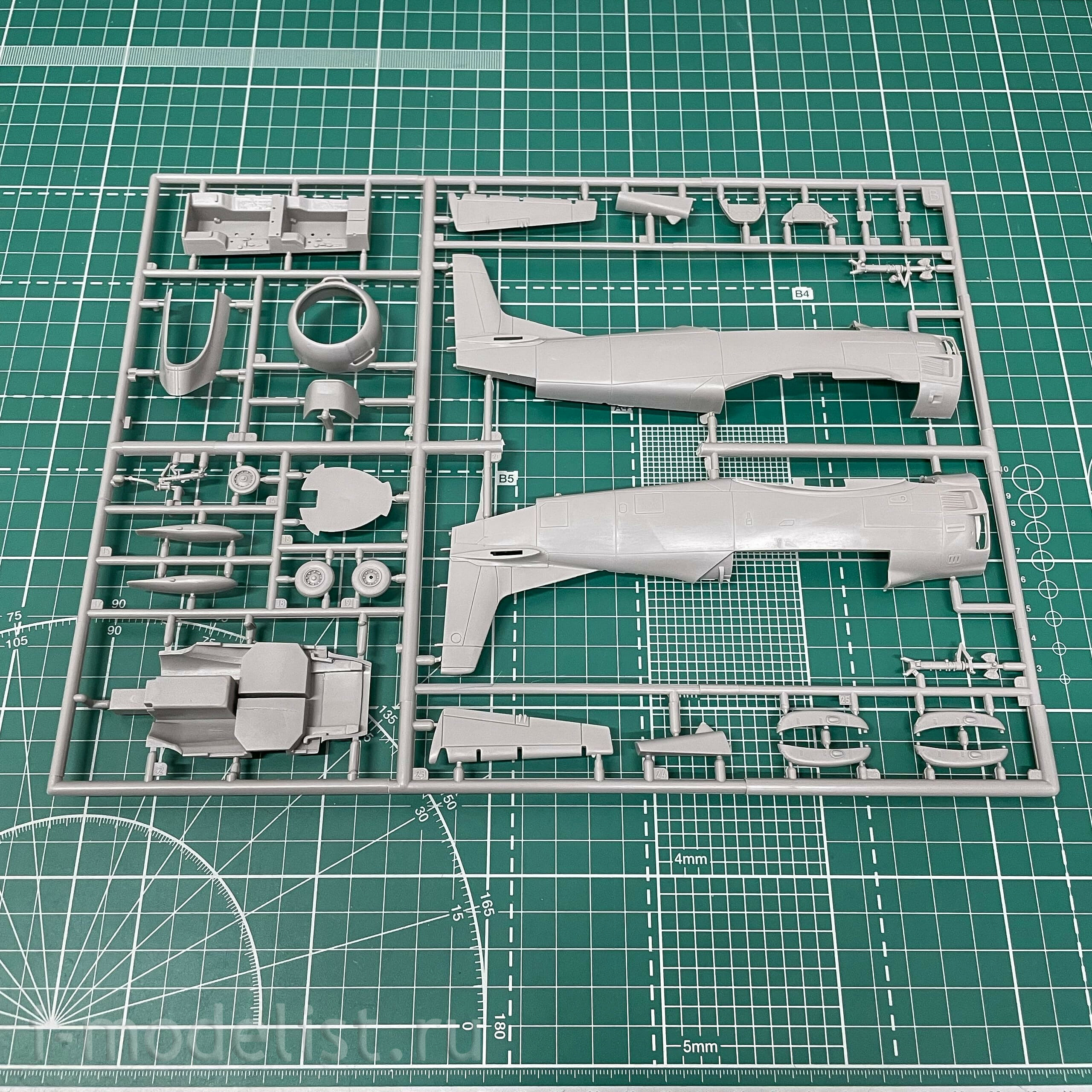 450 Roden 1/48 T-28D Trojan 