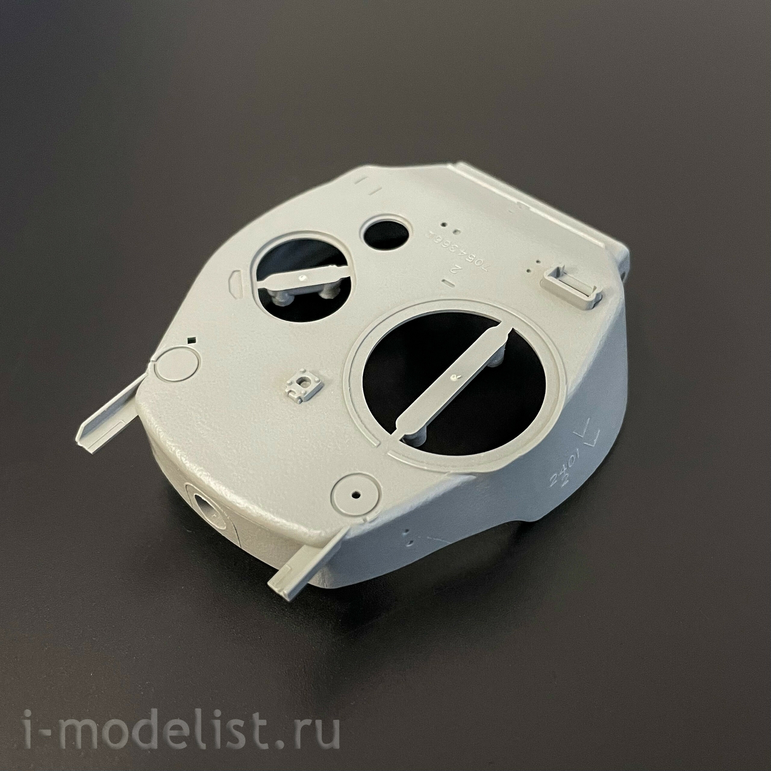 2205W Takom 1/35 Набор Sherman Box: M4A1 (76w) HVSS + M1 Super Sherman + фигура члена экипажа танка армии США в 1/16 масштабе