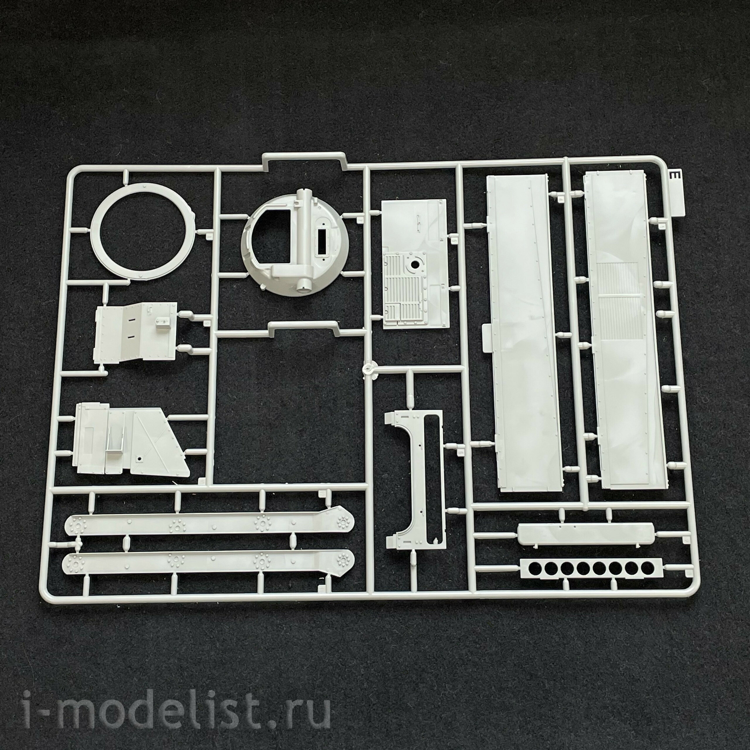 1019 Takom 1/16 ACS M50 Ontos