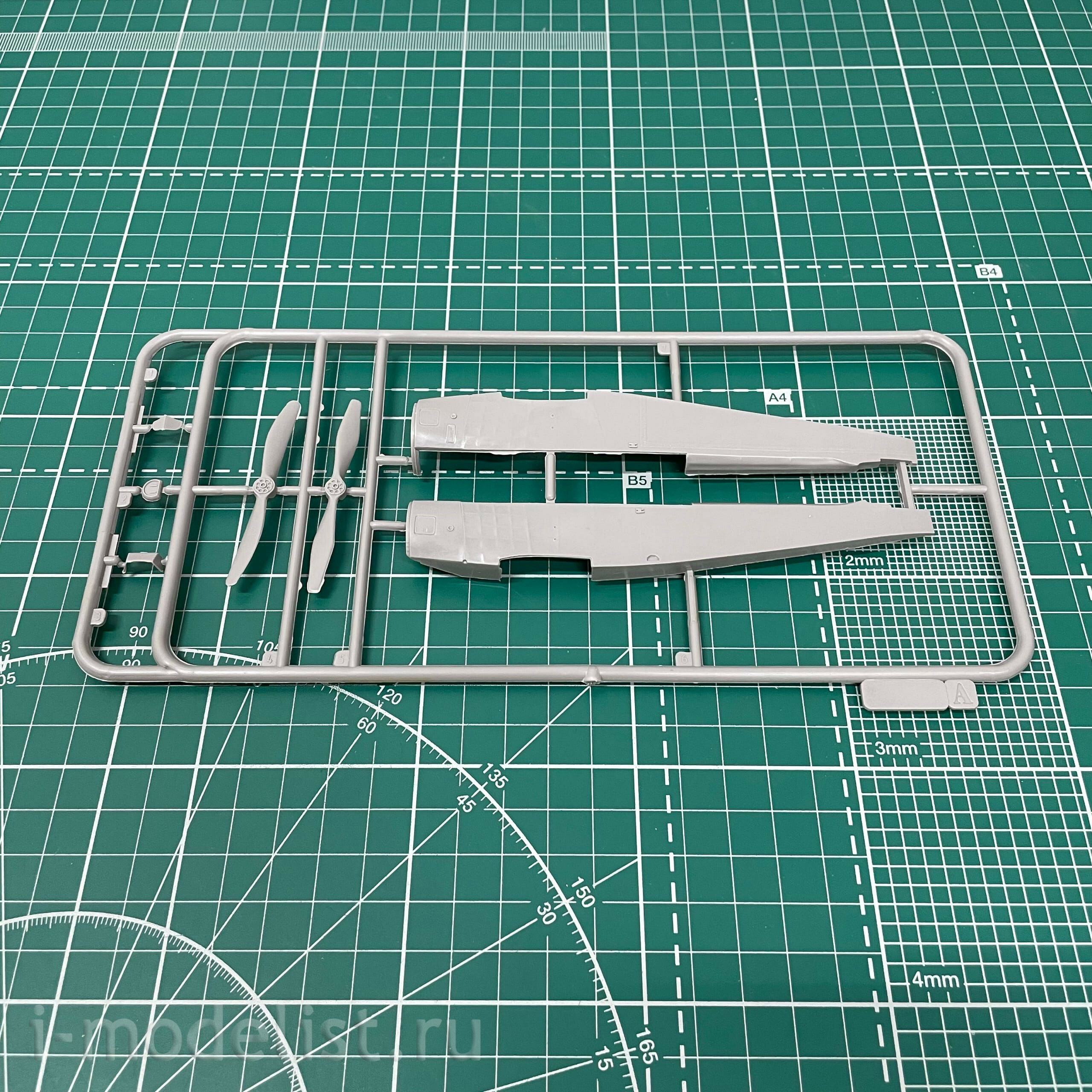 402 Roden 1/48 Plane Sopwith 1 1/2 STRUTER