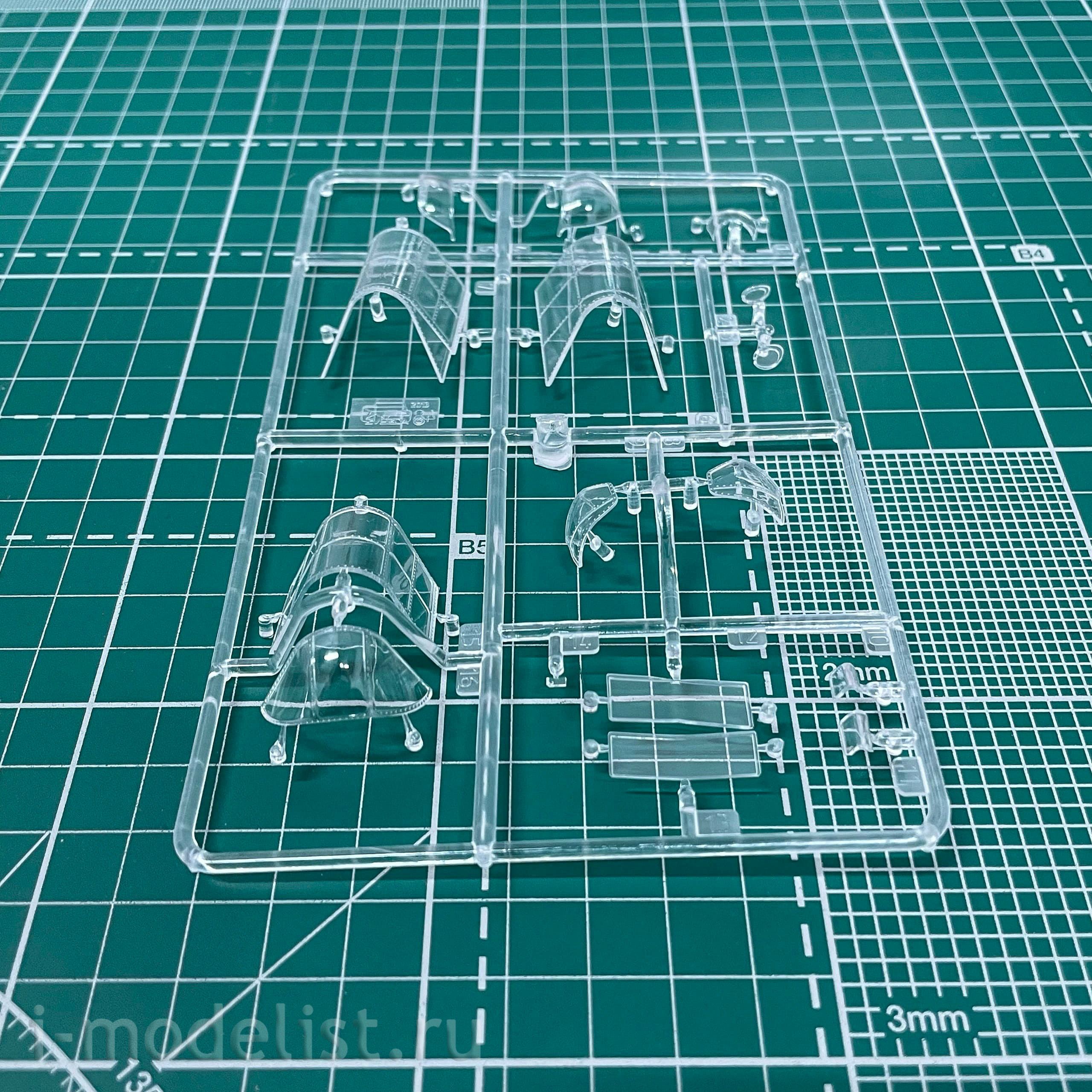4805 Zvezda 1/48 Soviet su-2 bomber