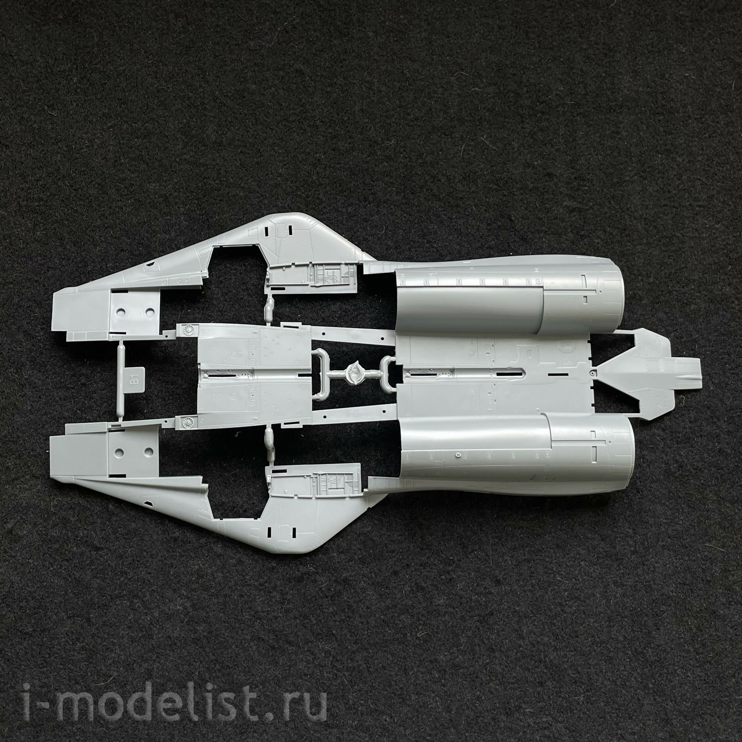 L4828 Great Wall Hobby 1/48 F-14B Tomcat Fighter