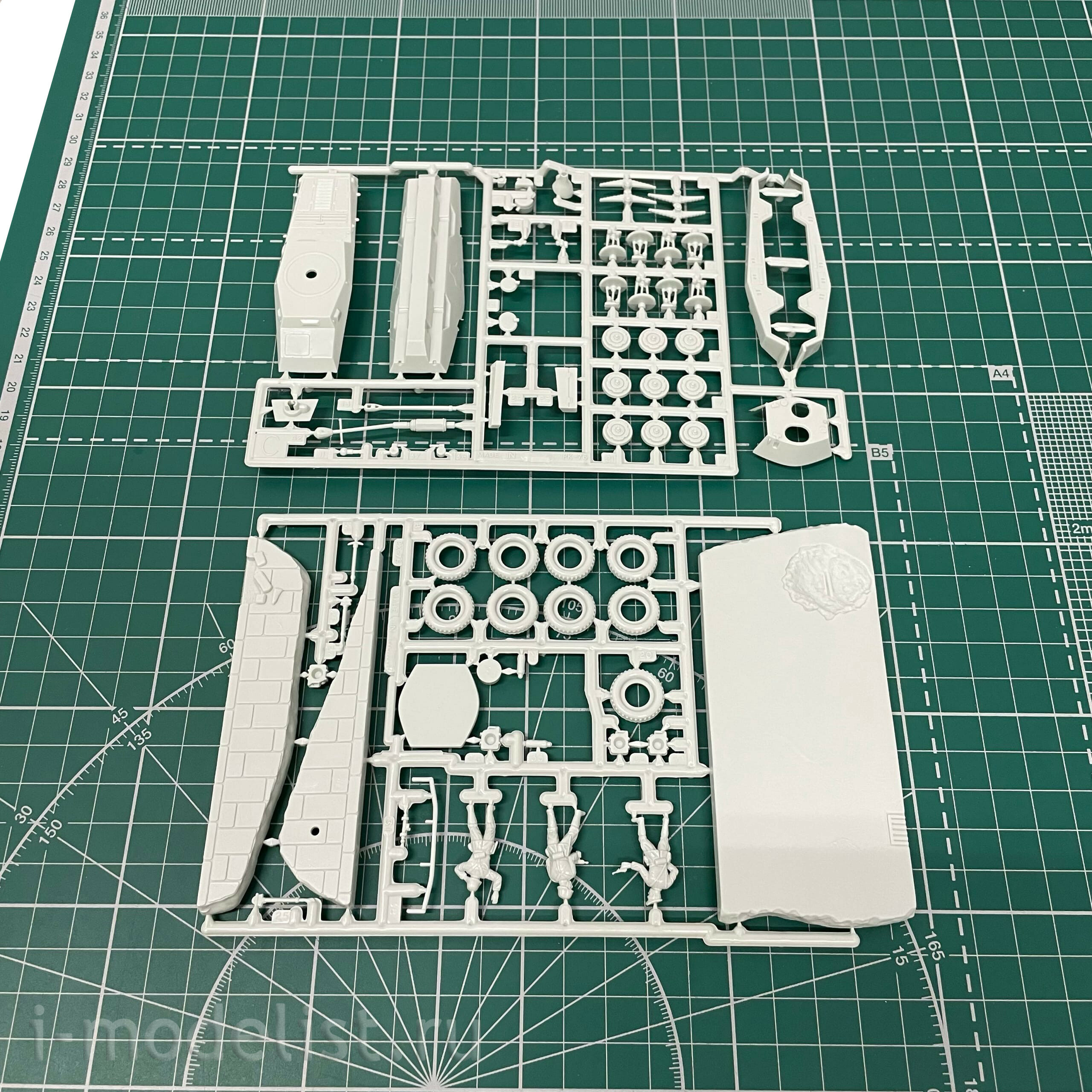 03288 Revell 1/76 Sd.Kfz. 234/2 Puma