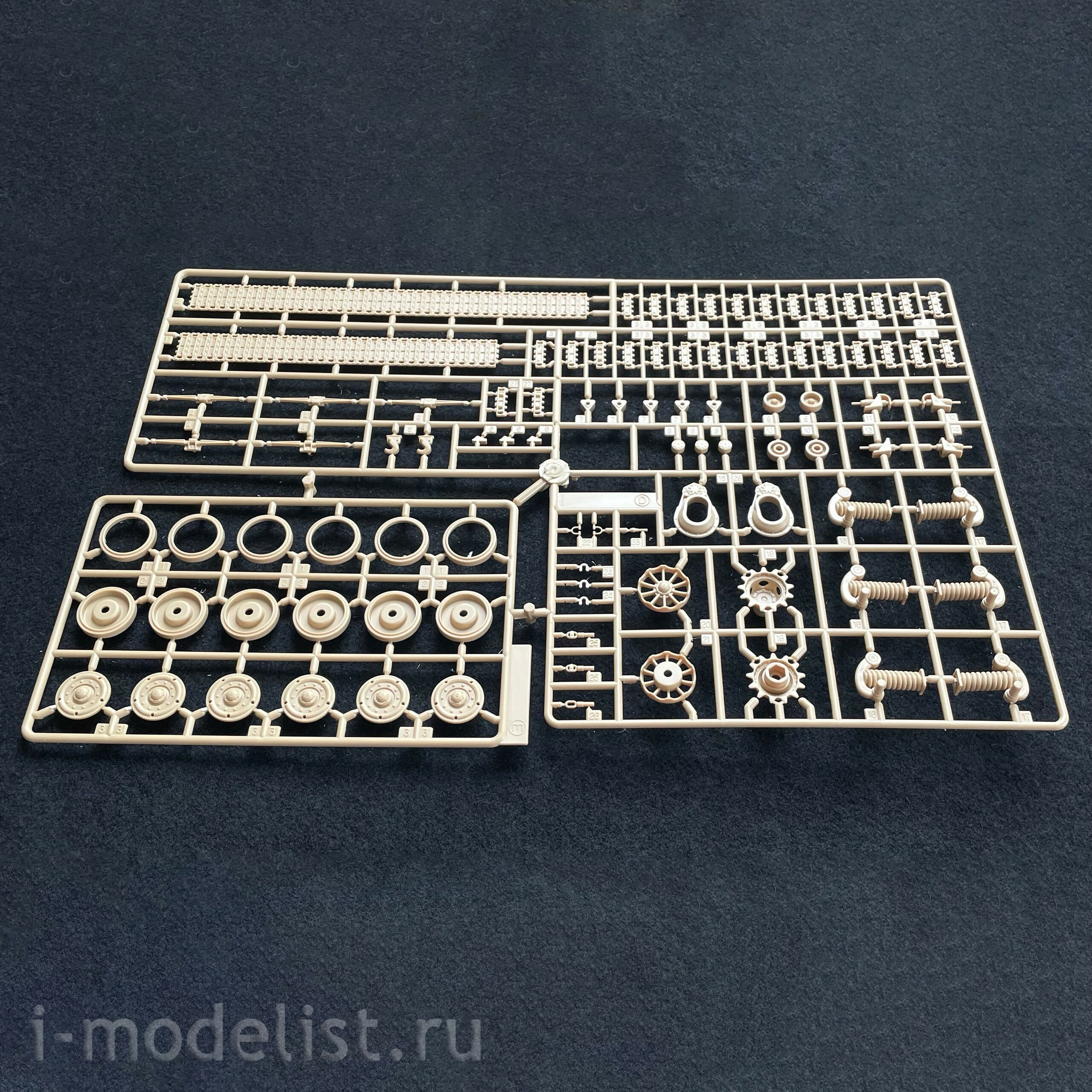 13227 Academy 1/35 Merkava Mk.IV LIC