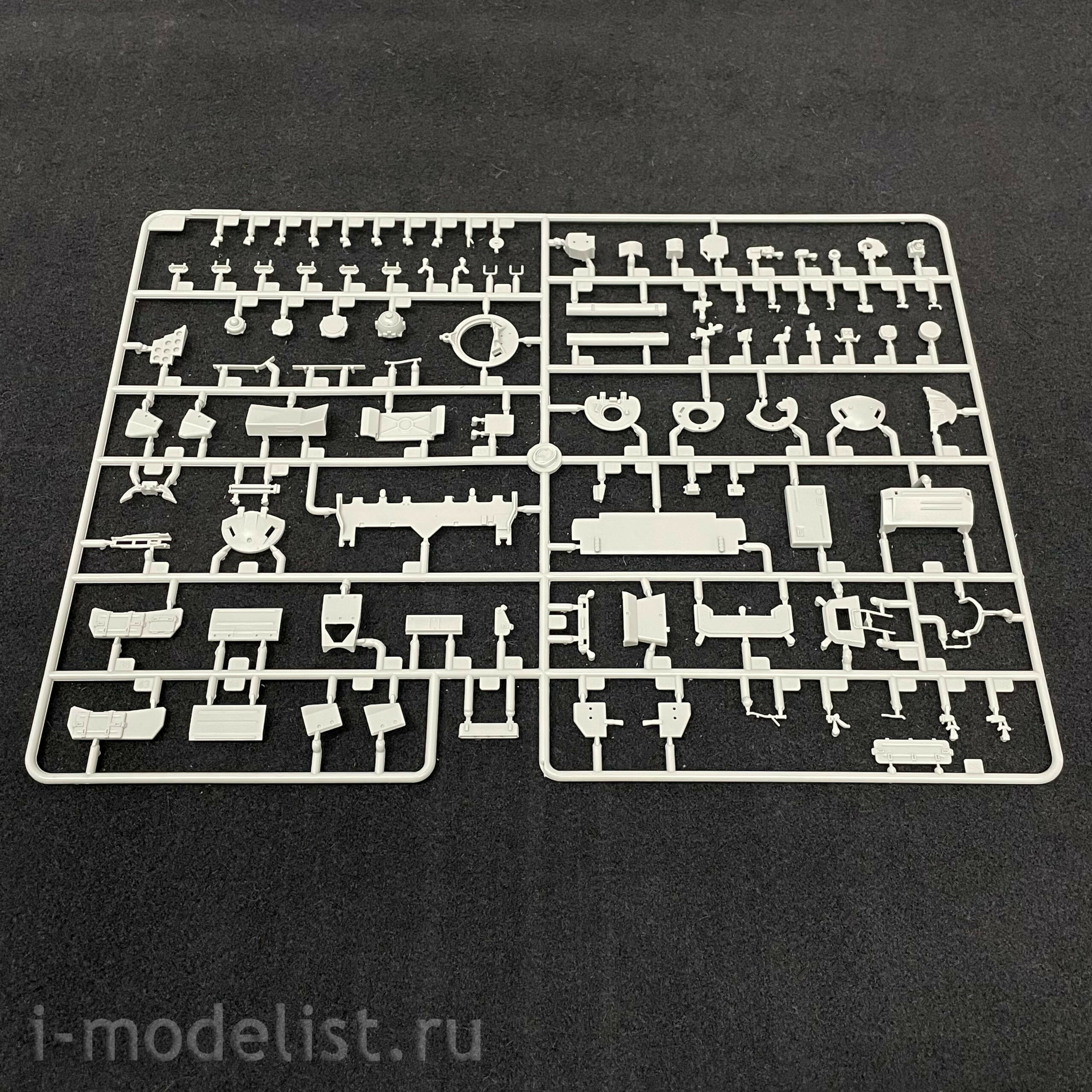 09610 Trubach 1/35 Russian T-72B3 tank with a 4S 24 ERA soft hull and lattice armor (under license from UVZ)