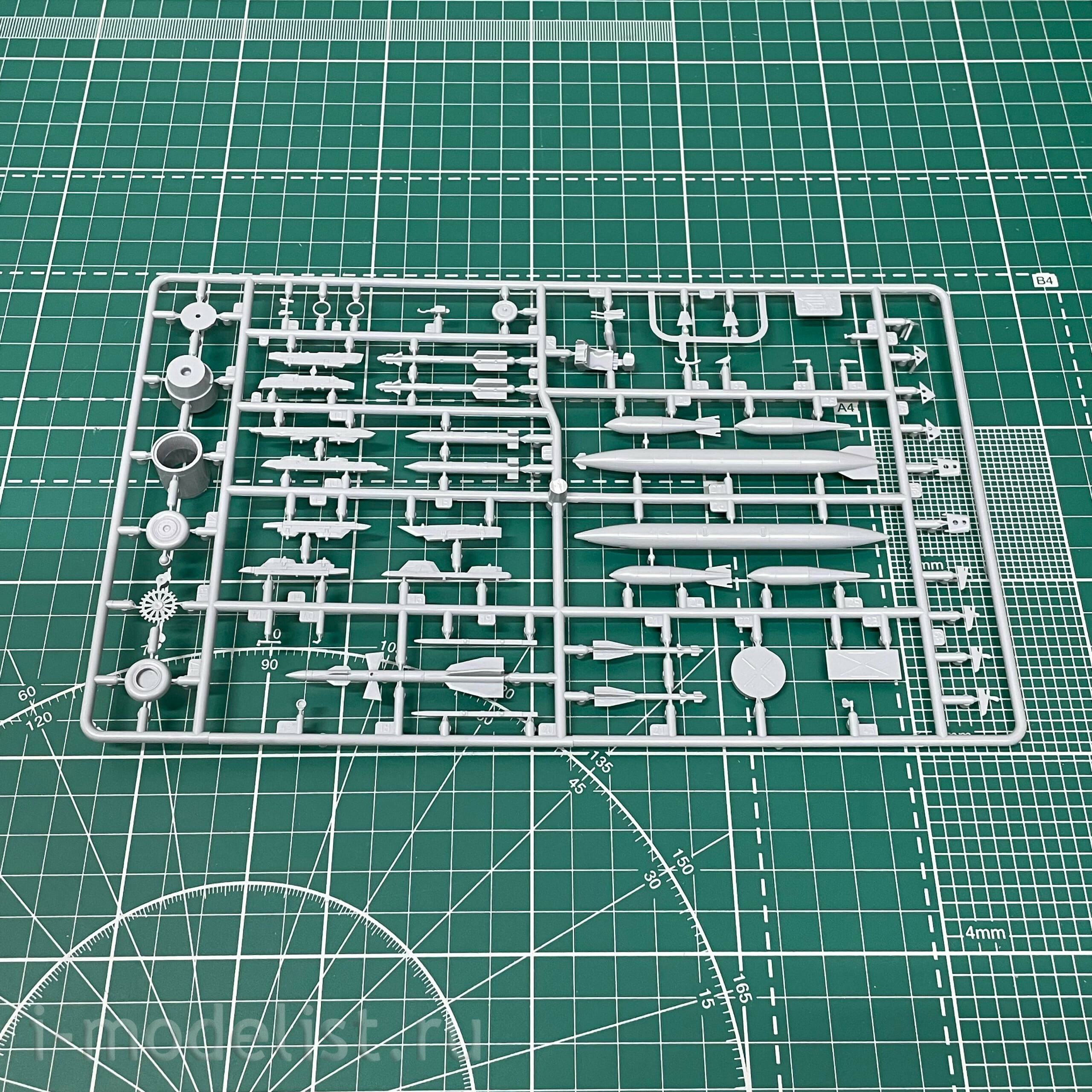 7278 Zvezda 1/72 MiG-29 (9-13)