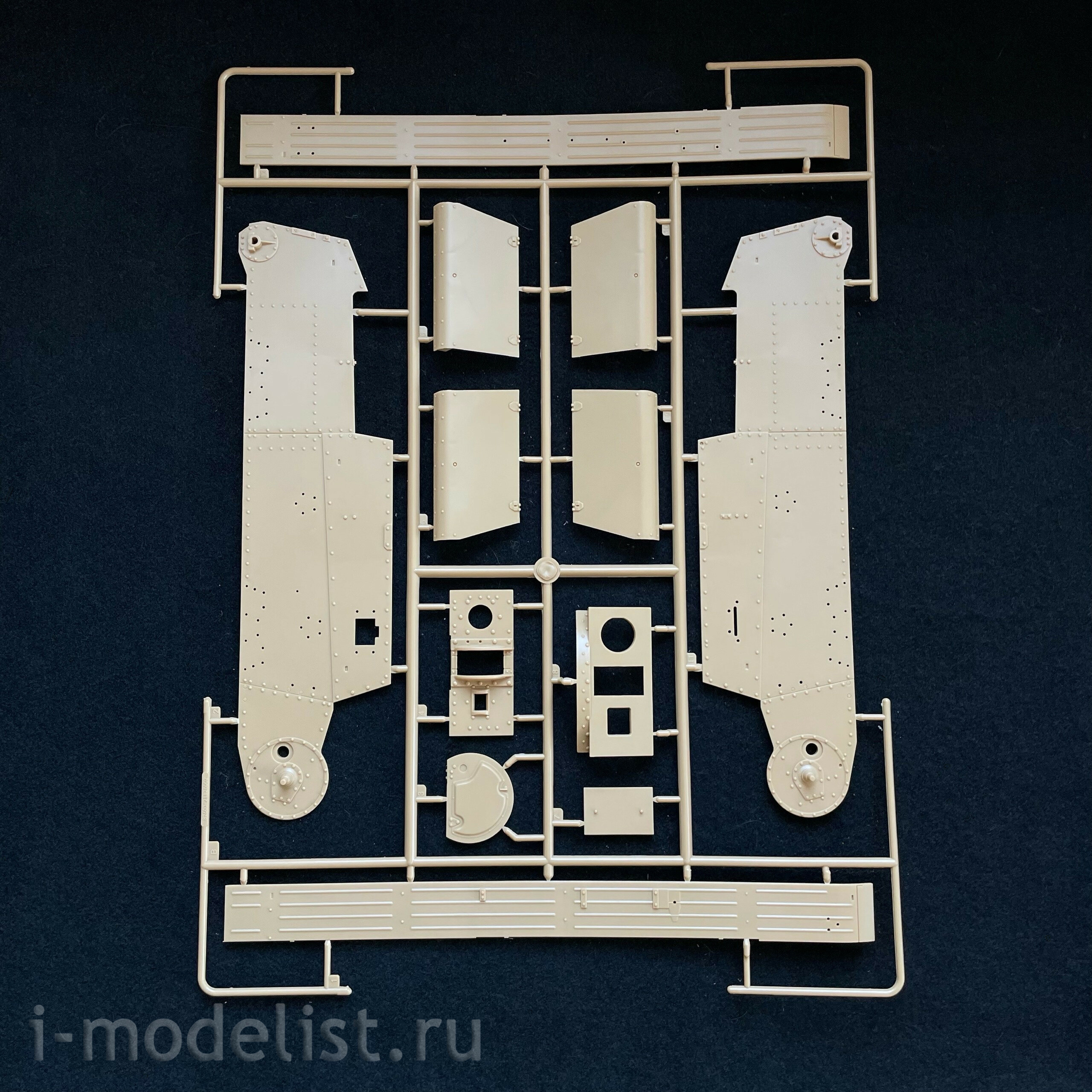 82603 HobbyBoss 1/16 Pzkpfw 38(t) Ausf.E/F
