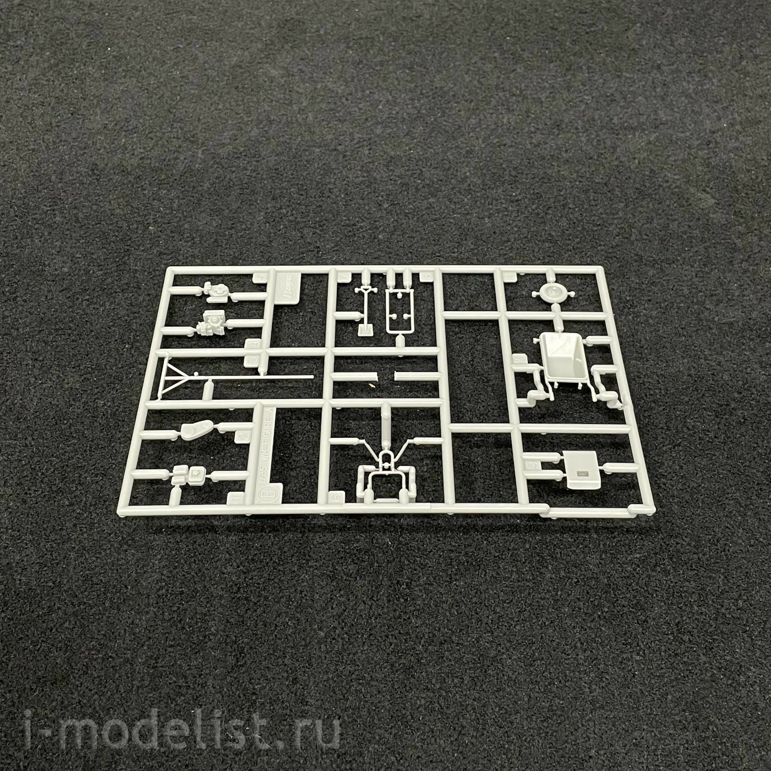 66003 Hasegawa 1/35 Set of Construction Workers, A