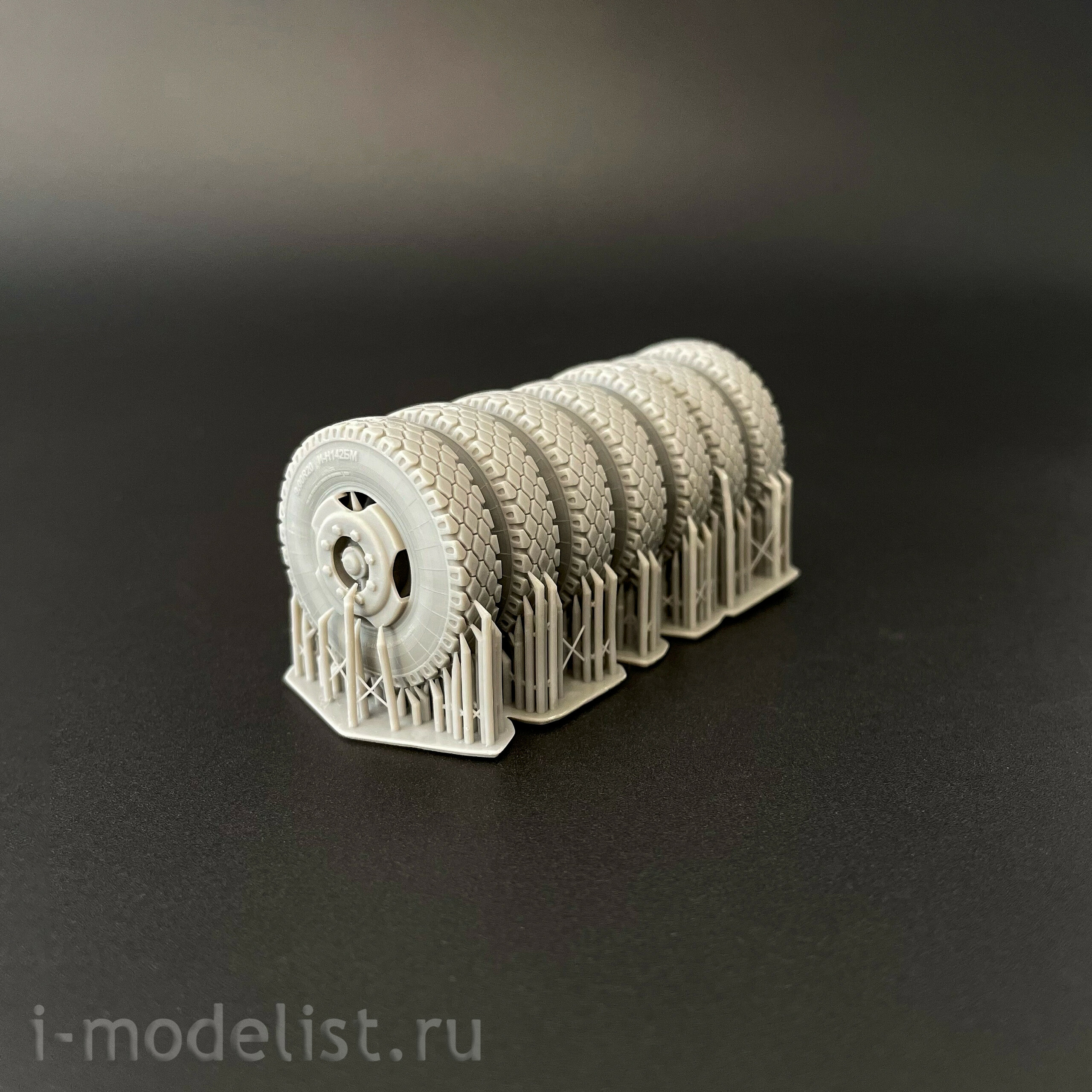 im35131 GE Models 1/35 Колёса с просадкой (7 шт.) для модели 3501AVD, фирмы AVD Models (3D-печать)