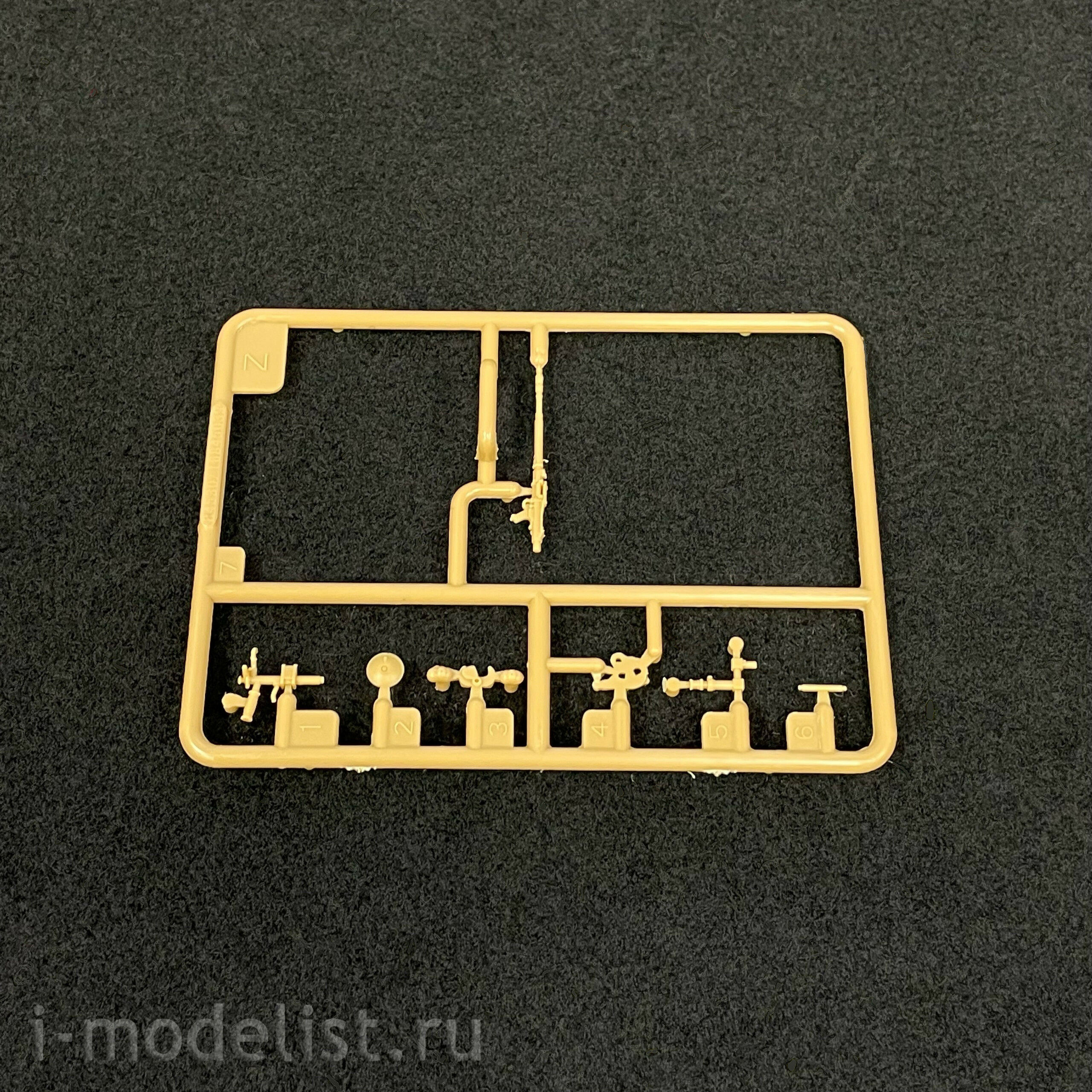 84553 HobbyBoss 1/35 German Sd.Kfz.179 Bergepanther Ausf.G