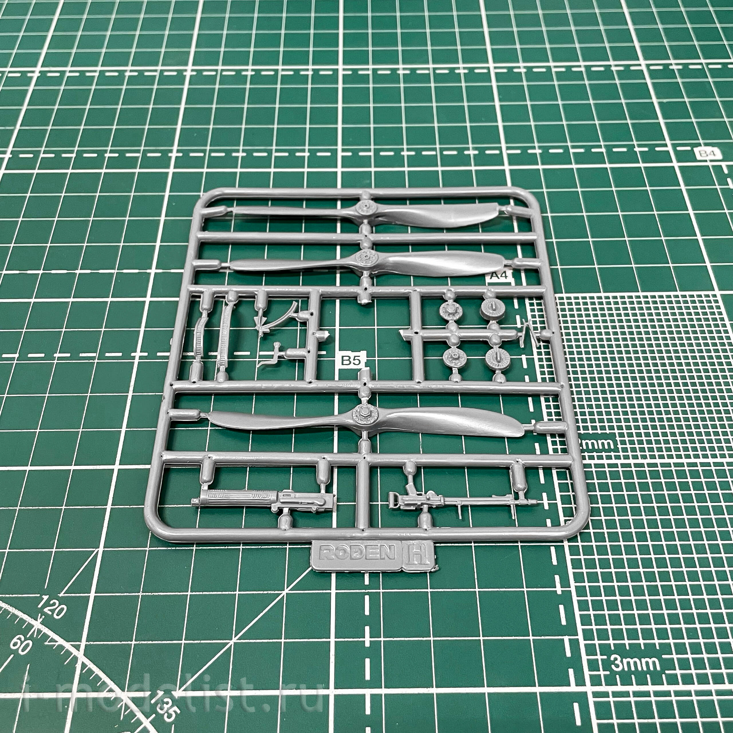 630 Roden 1/32 Nieuport 27c1