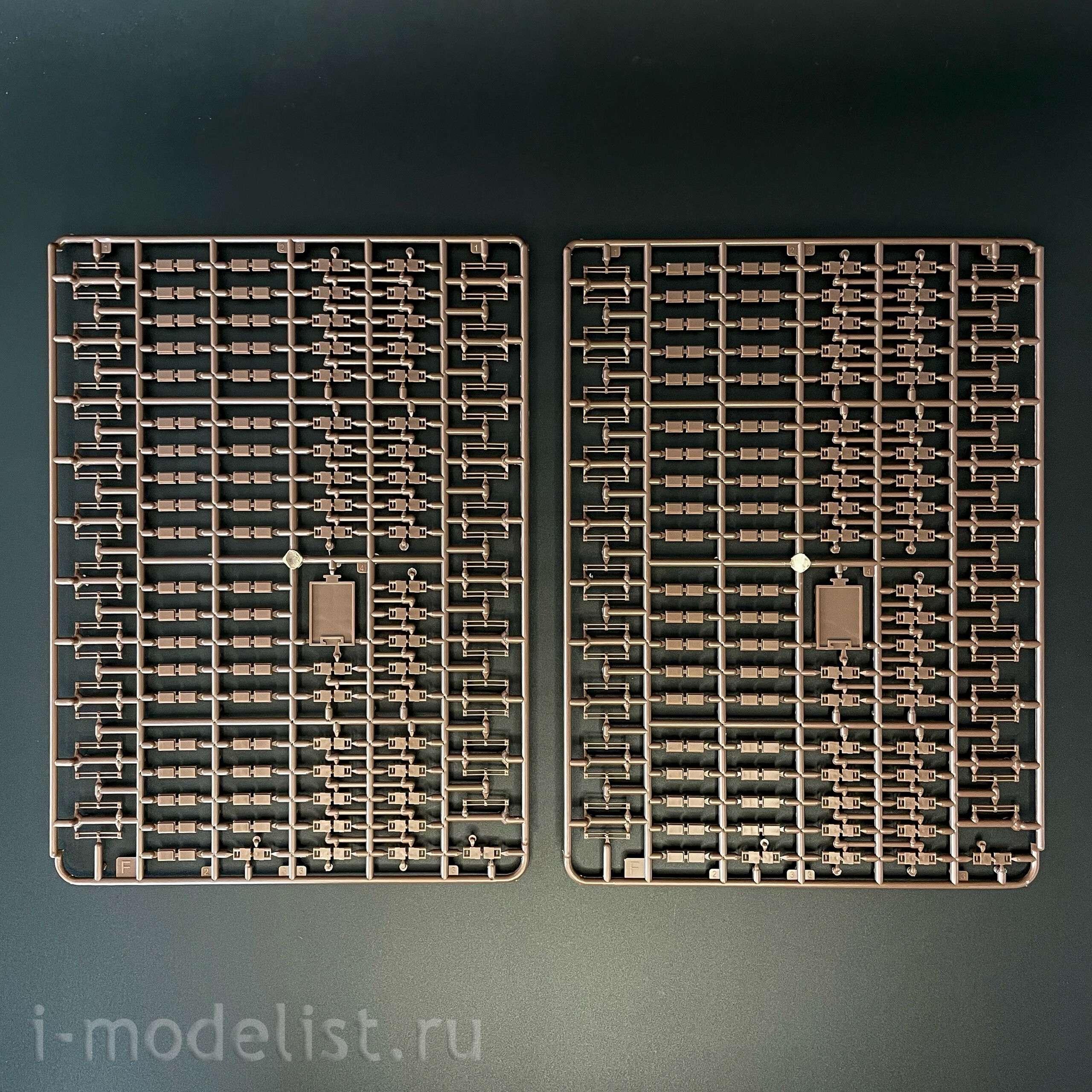 35A058 Amusing Hobby 1/35 Танк Leopard 2 A8