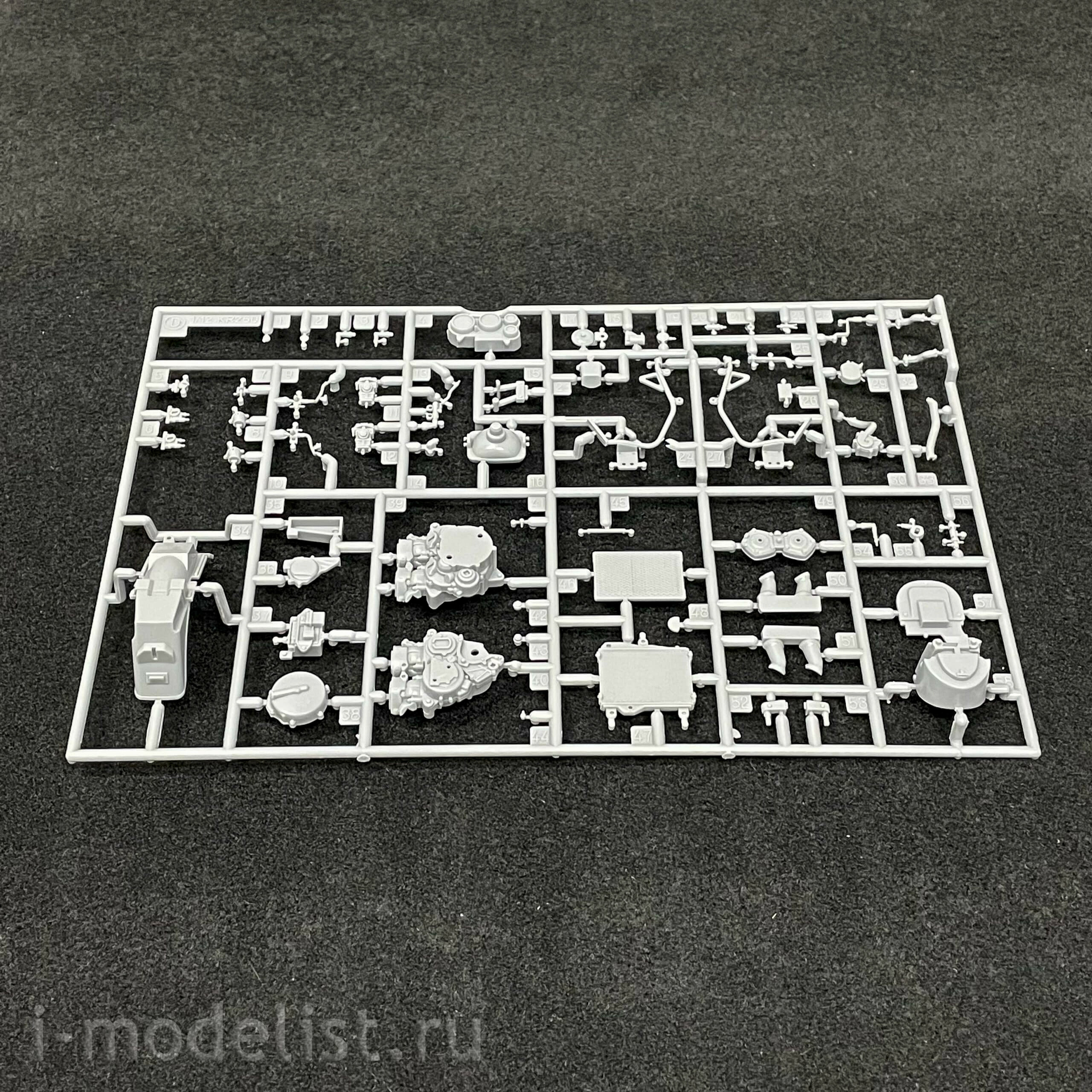 21512 Hasegawa 1/12 Kawasaki KR250 Motorcycle (KR250A)