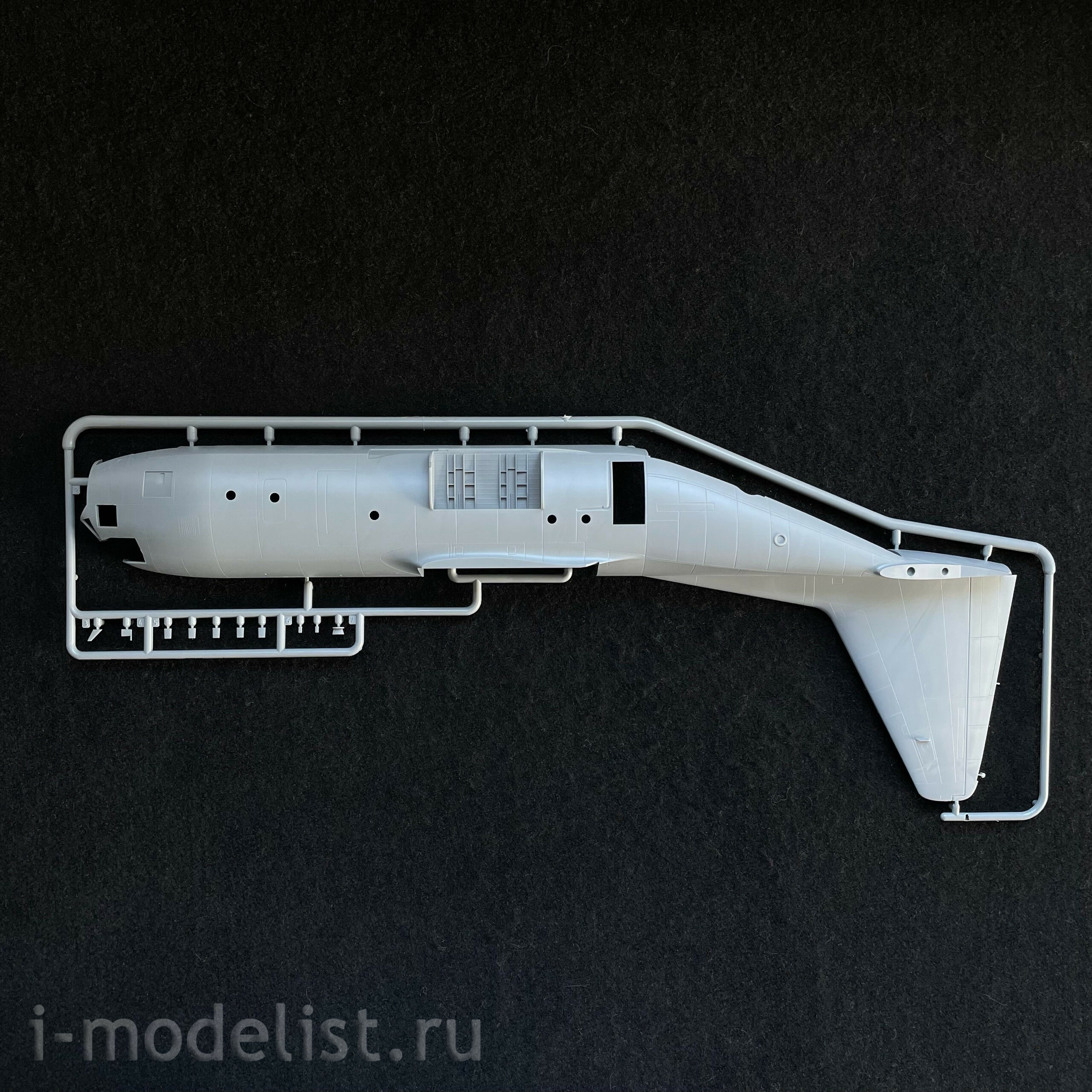 7326 Zvezda 1/72 AC-130J Ghostrider Fire Support Aircraft