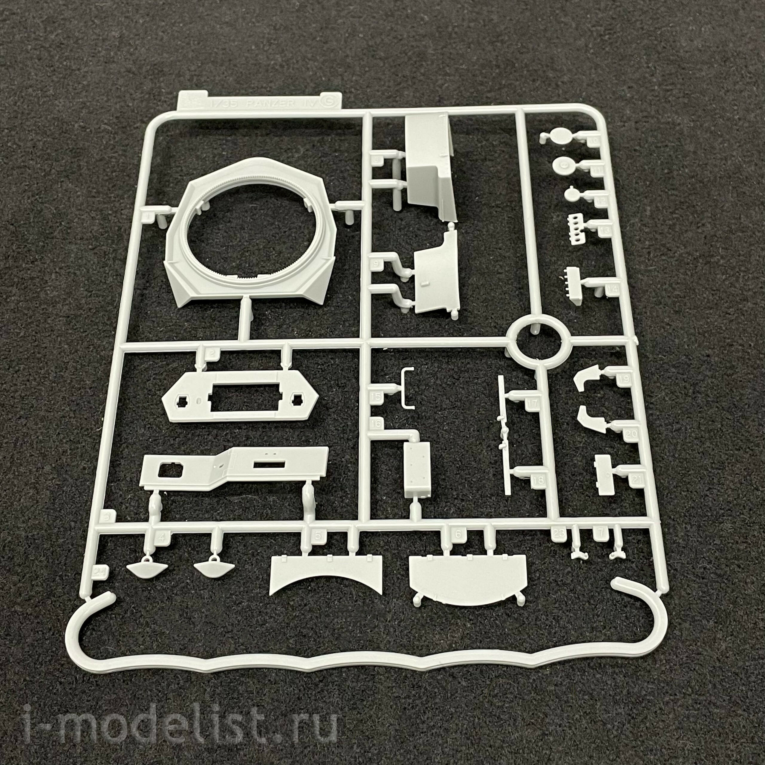 AK35504 AK Interactive 1/35 Medium Tank Pz.Kpfw. IV AUSF.D AFRIKA KORPS