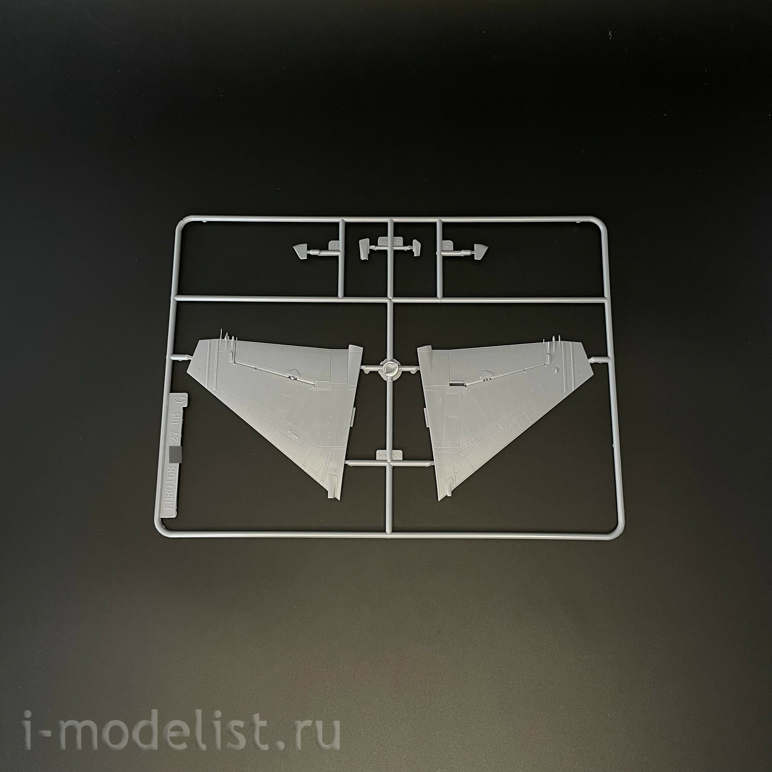 KH80168 Zimi Model 1/48 Российский истребитель С-27УБ (Flanker-C)