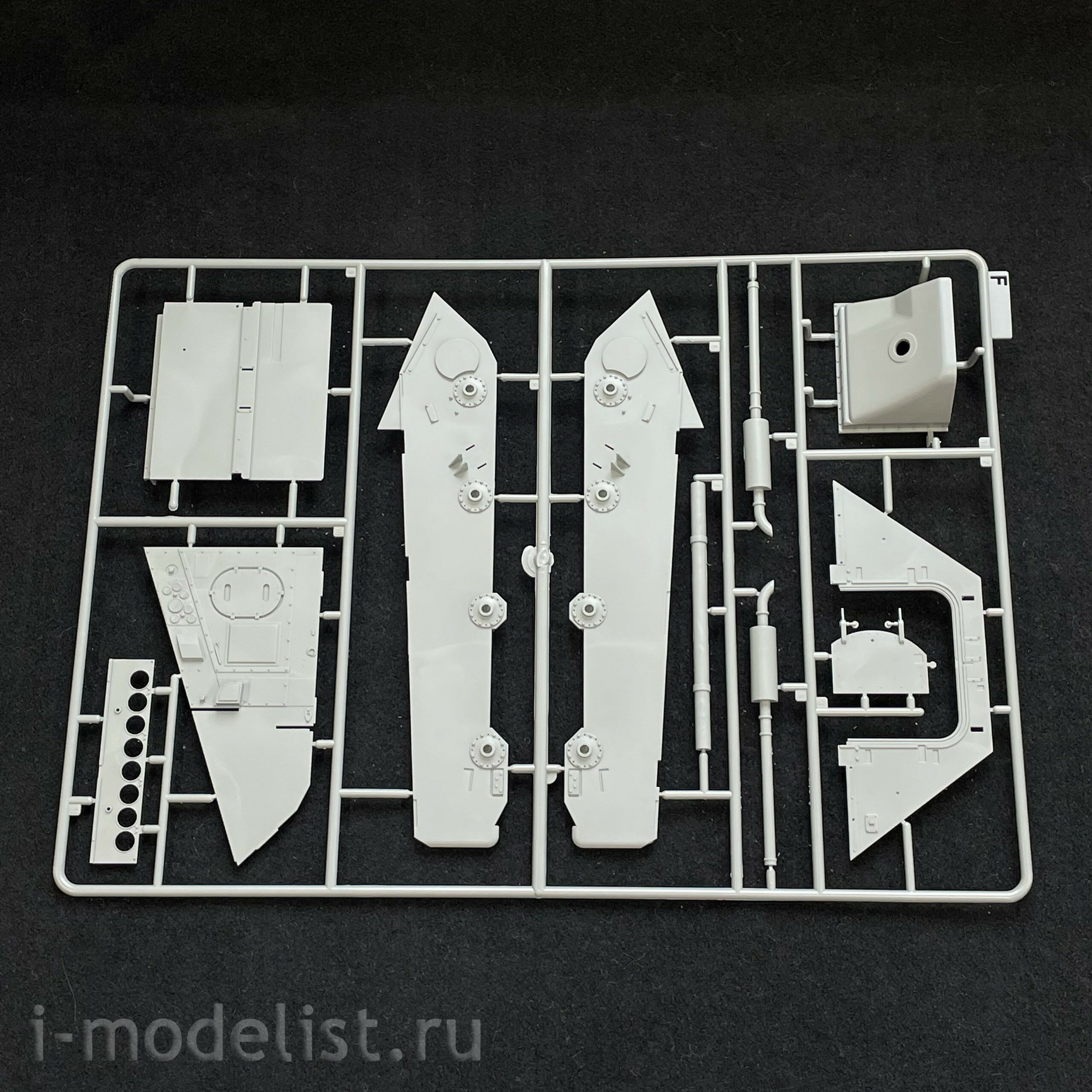 1019 Takom 1/16 ACS M50 Ontos